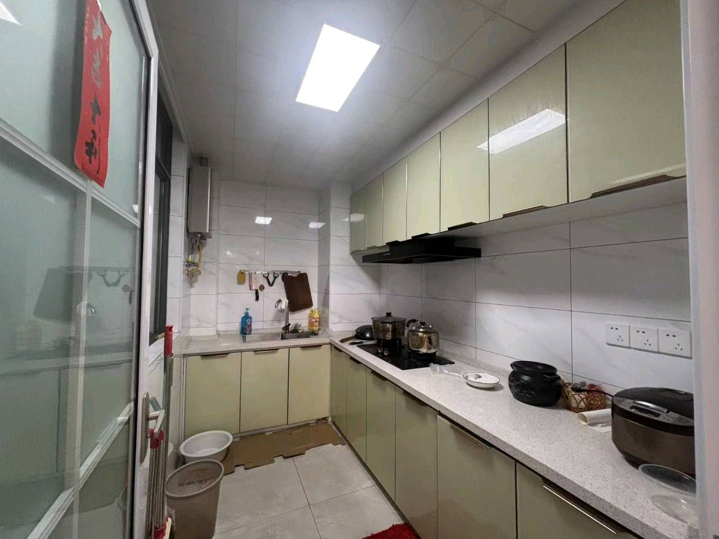 赤壁外滩河景房，3室2厅，精装修，拎包入住，价格68万