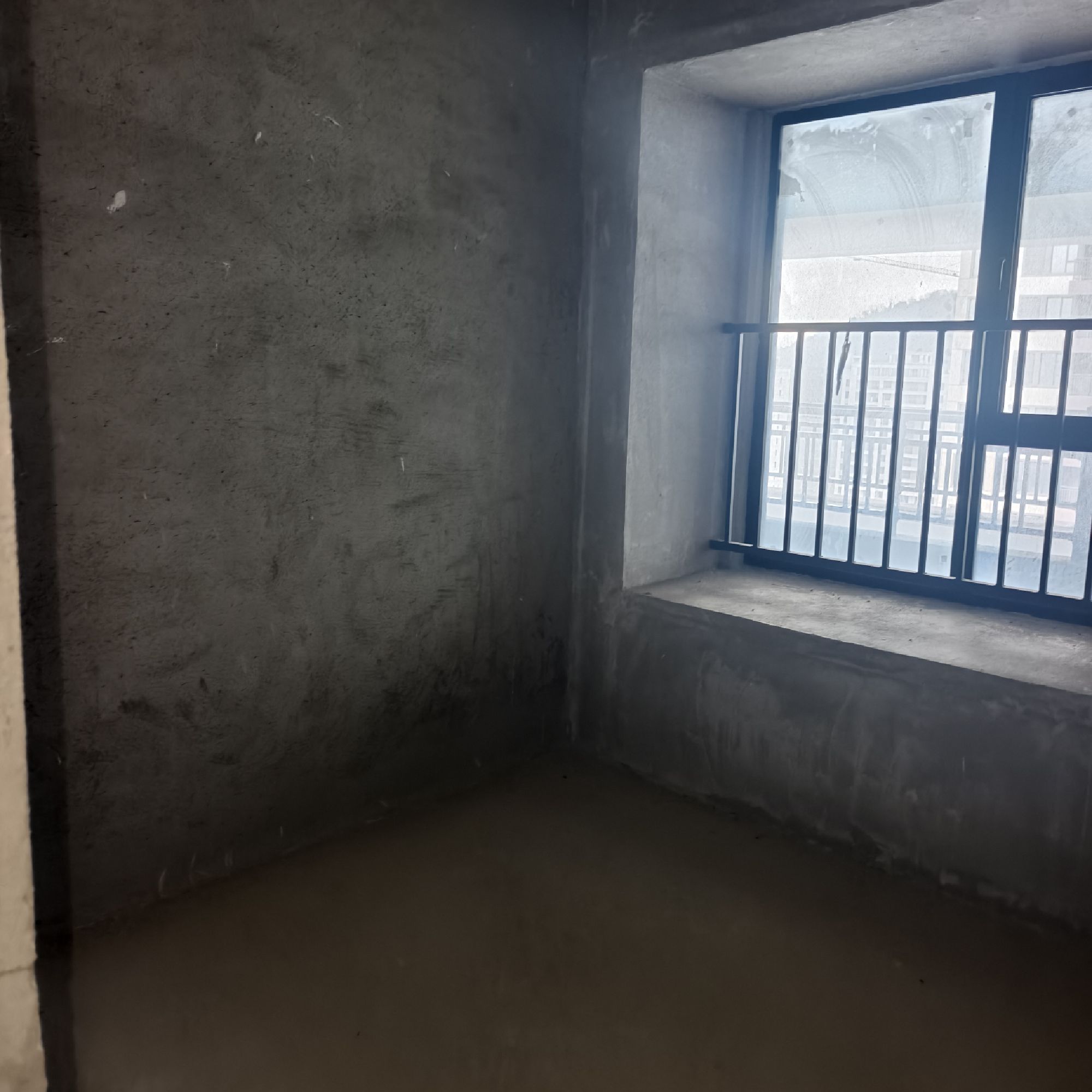 赤壁云尚108平方3房，大阳台，满二售47.5万看房方便