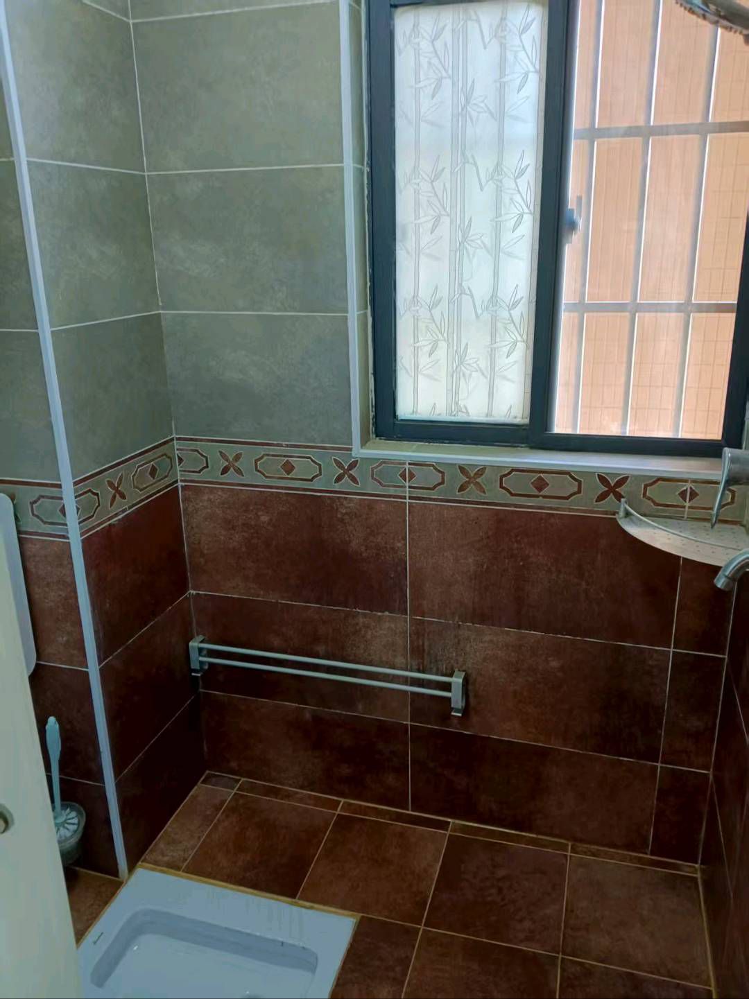 博园澜郡·精装修三居室·出租1700/月