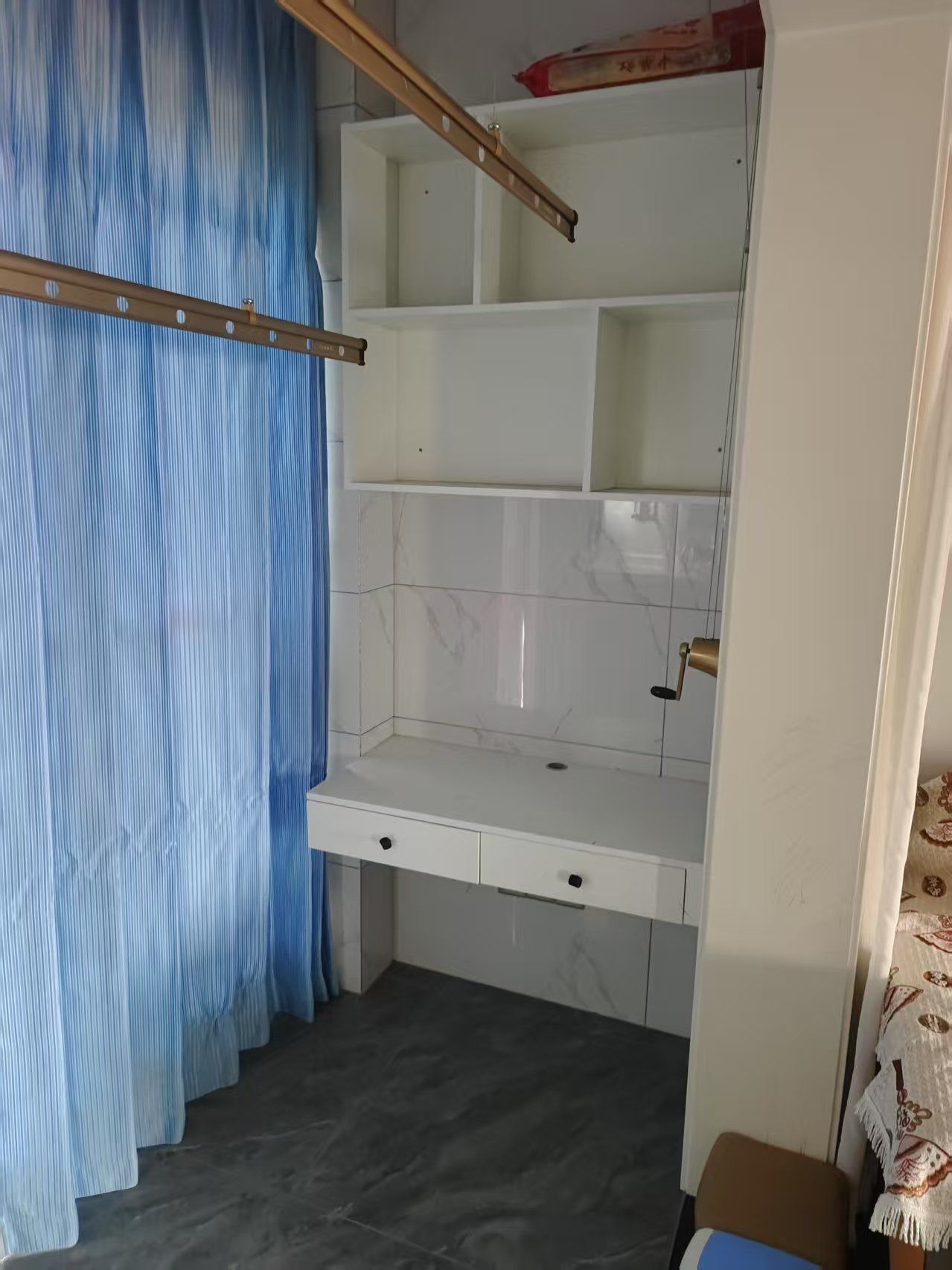 赤壁印象新装修三居室·家电家私齐全·拎包入住1500/月