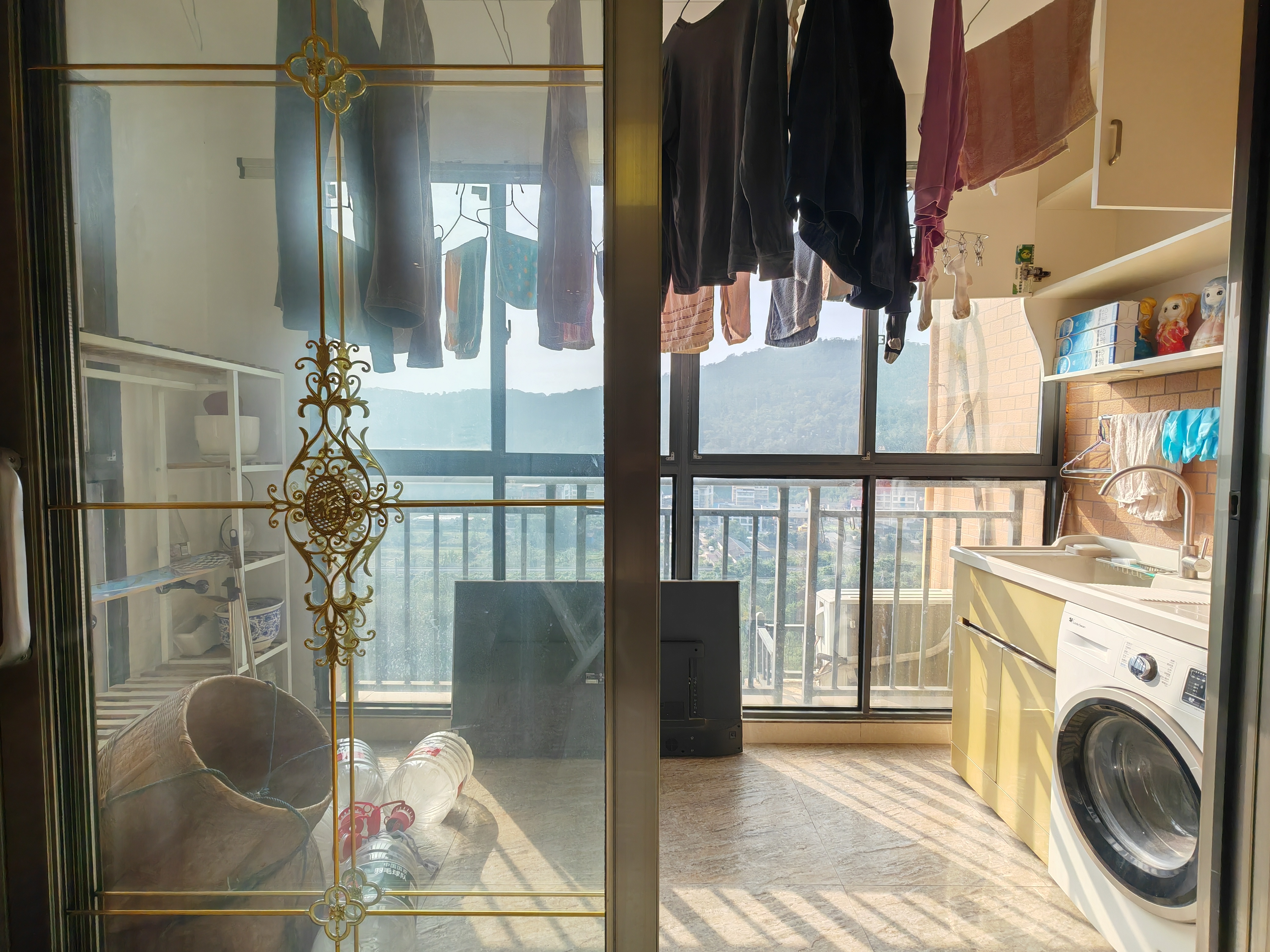 塞纳河畔1700包物业3室2厅配套齐全精装修电梯房，看房电话18307150819