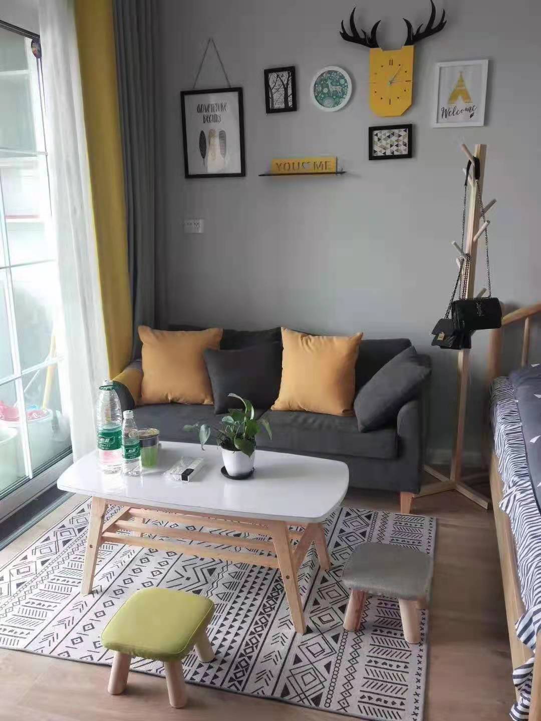 领秀城(赤壁市)1室1厅1卫精装修电梯房配套齐全