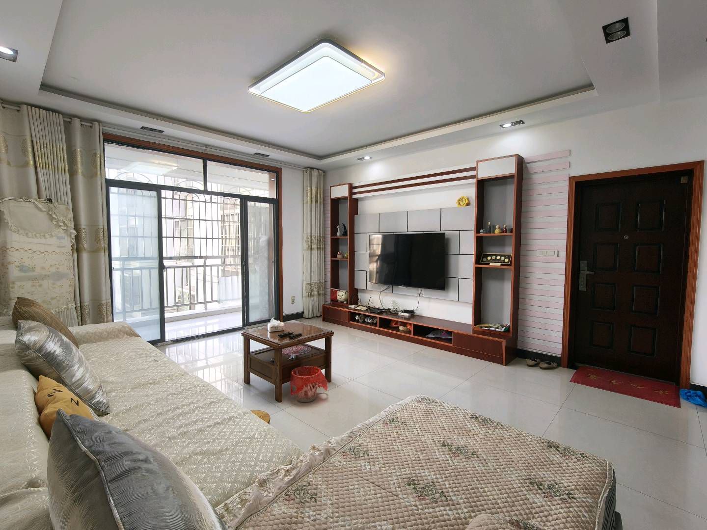 永邦欧洲城·118平·三室两厅·还比较新·居家很方便41万