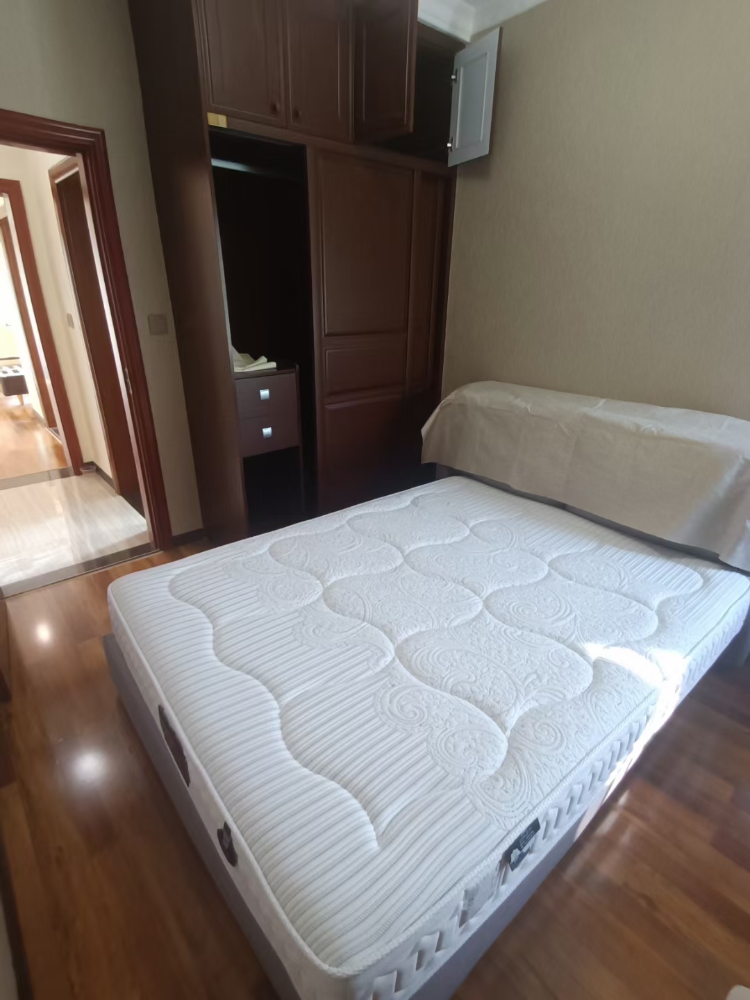 碧桂园翡翠湾·中式装修风格·出租2000/月