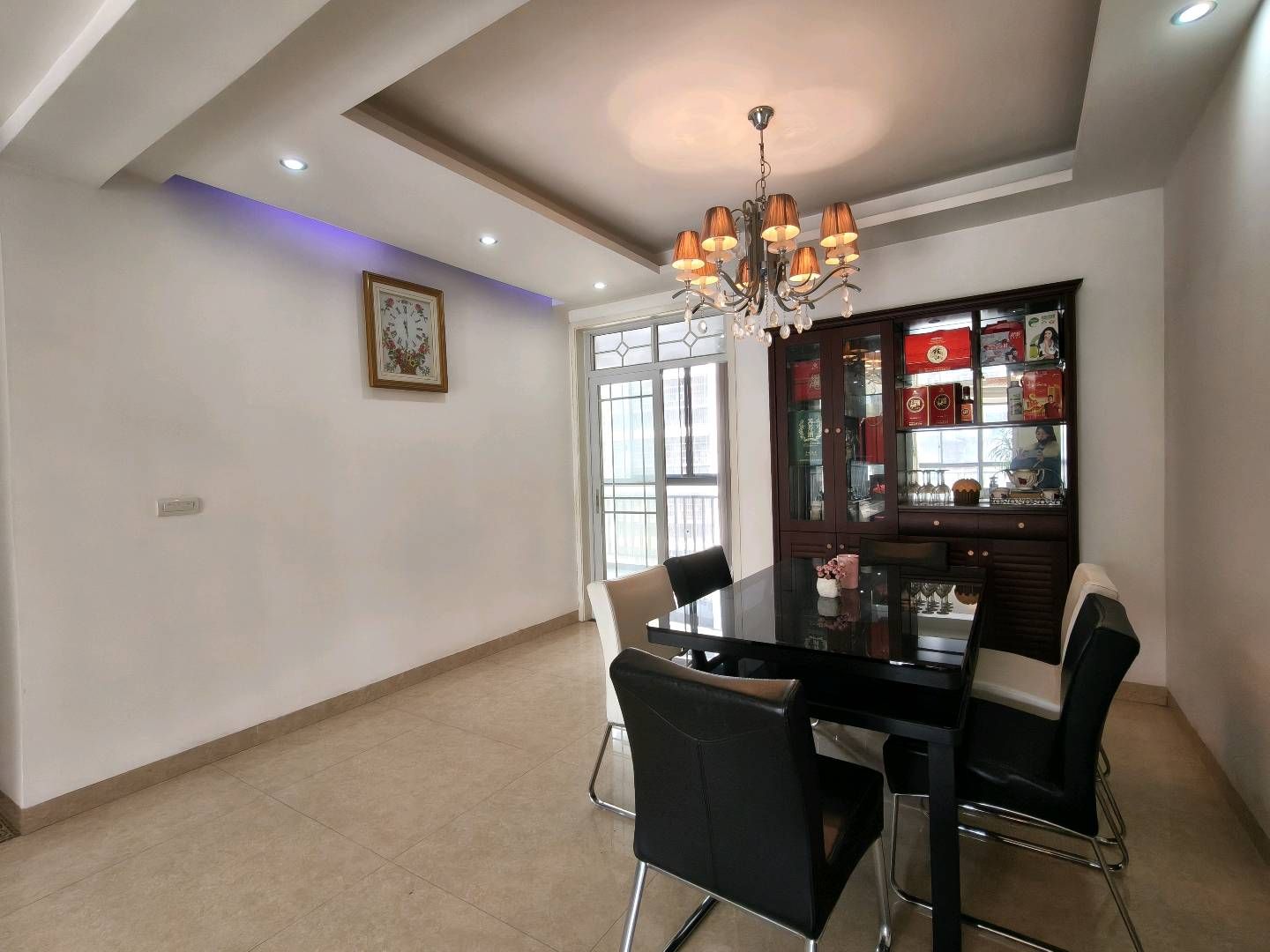 公安局单位房·143平方·精装修·步梯3楼急售