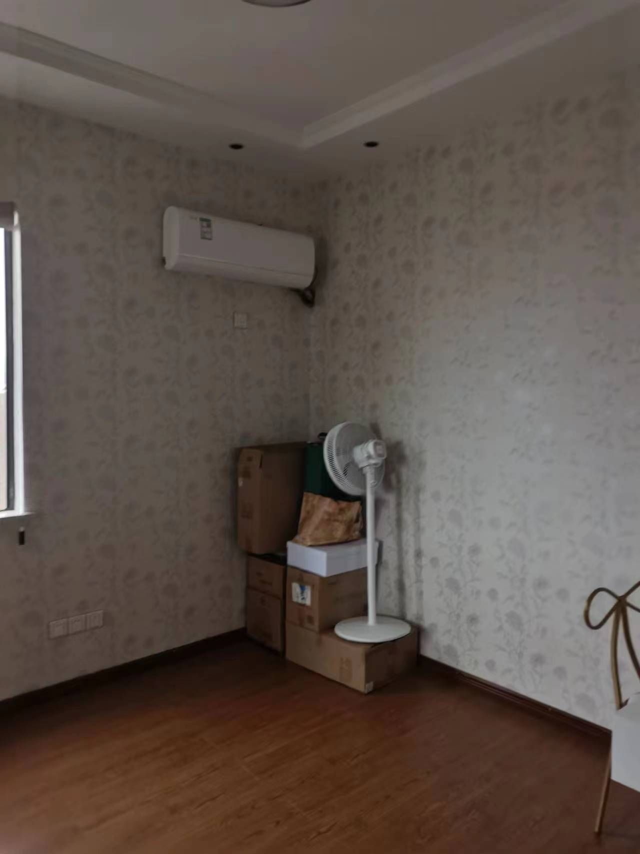 赤壁印象·三房两厅·拎包入住·南北通透售：60万