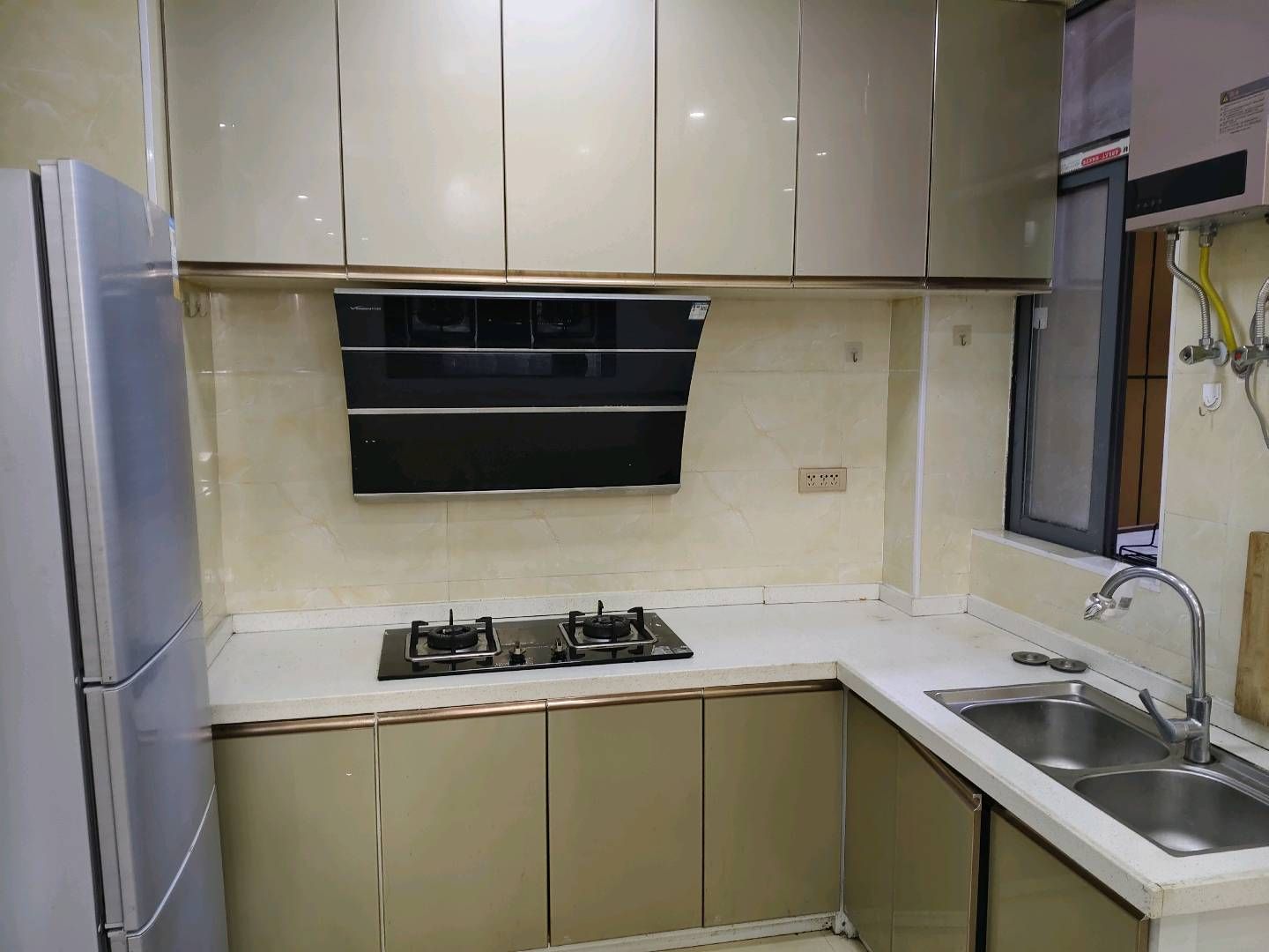 鹏程新都会·三房两厅两位·户型好·证件齐全报价43万