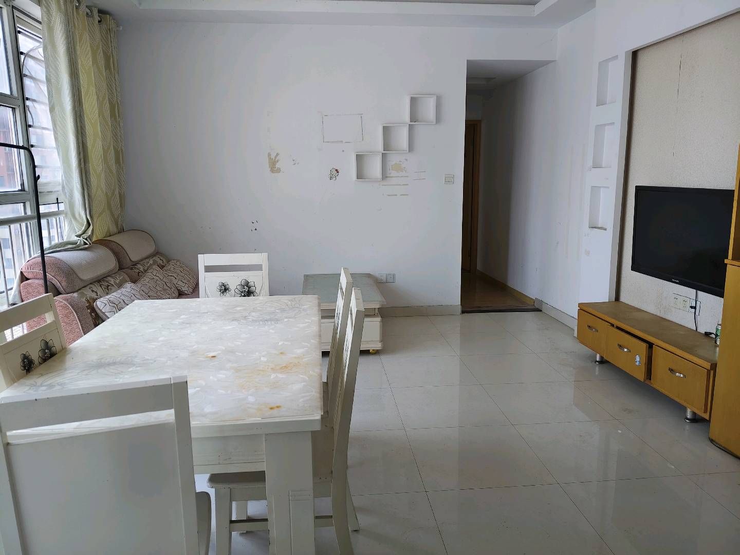 众城国际电梯房·两室两厅·62平方·报价|：26万