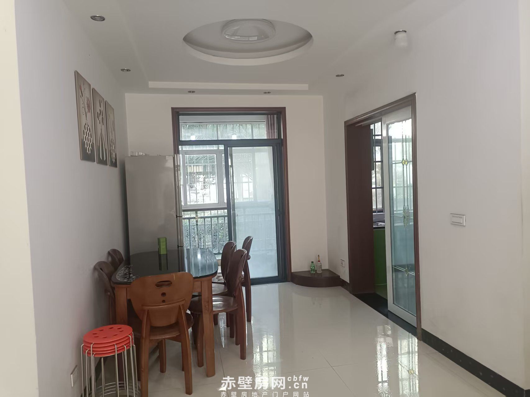 依山畔水、空气清新、两房两厅好户型诚意出租