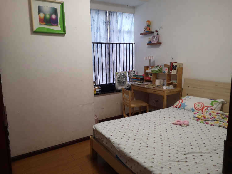 怡景花园109平三房低价出售