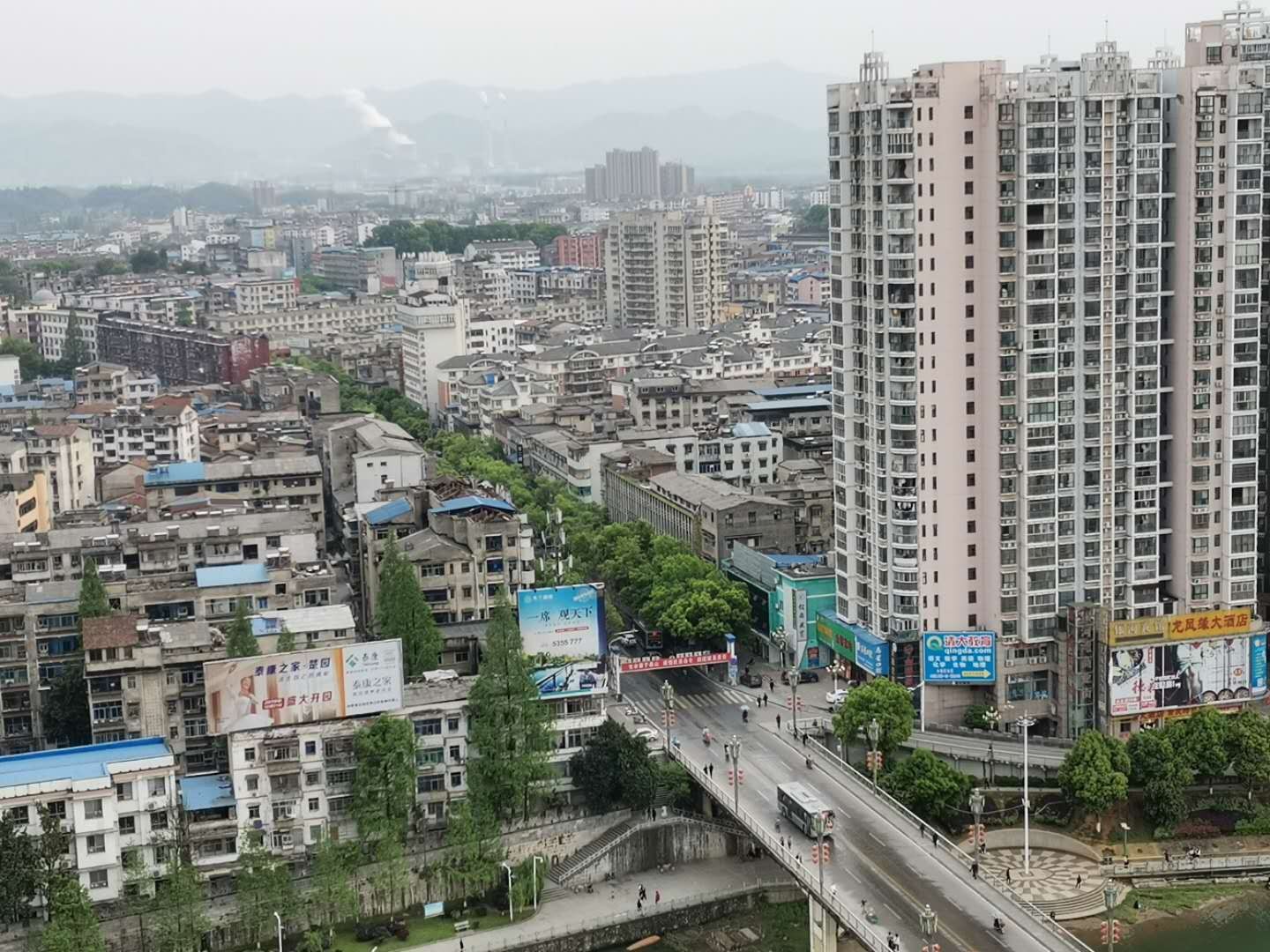 一桥金色水岸小区