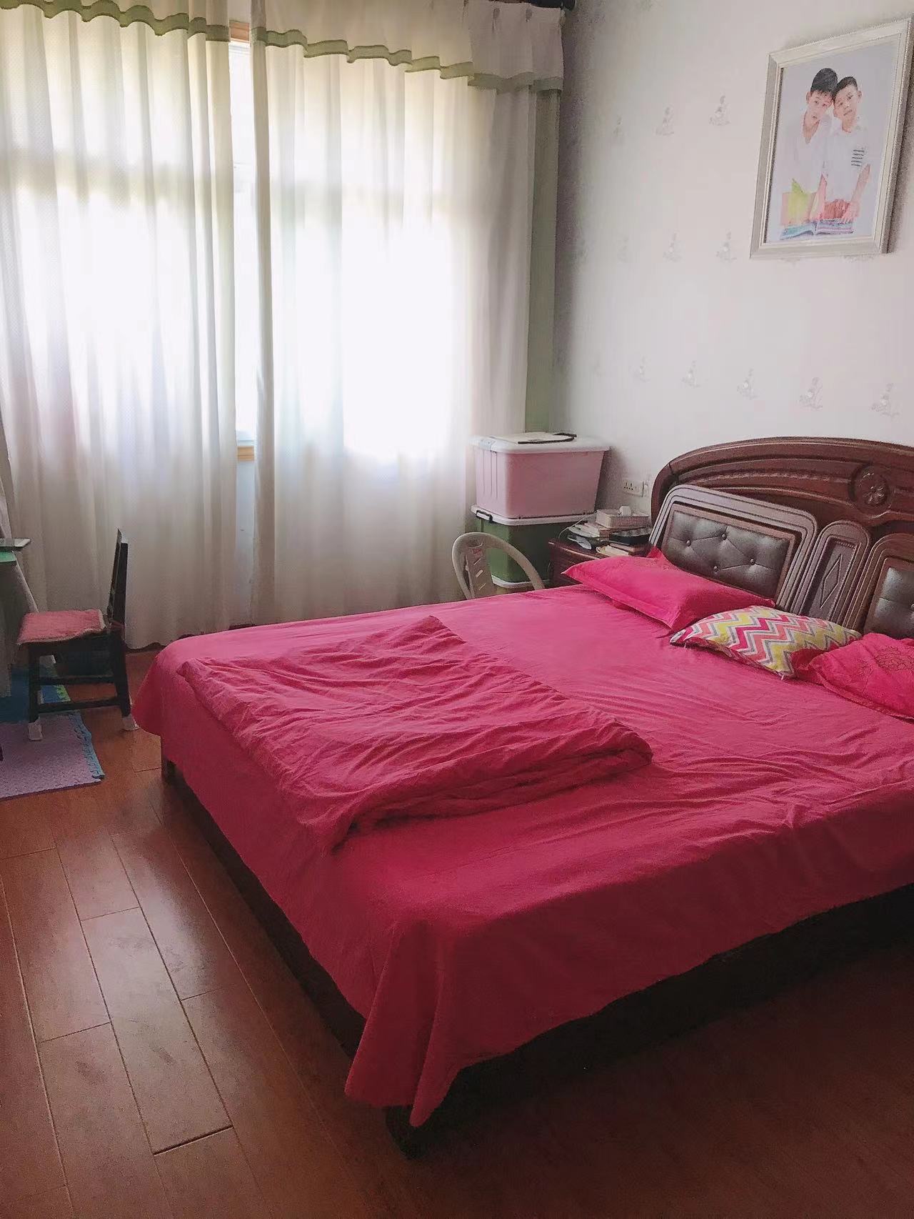 高铁片区·千贺名苑·三室两厅·租1300/月