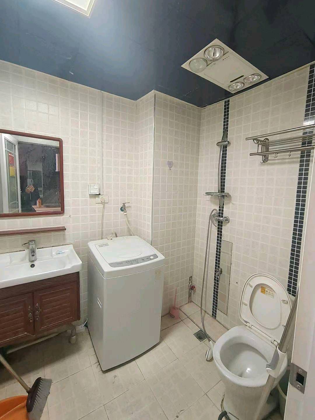 时代广场·精装修公寓·拎包入住600/月