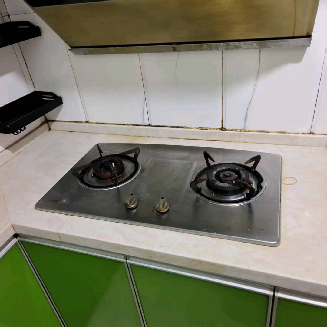 三国城·闹市区·居家三房两厅·出租1300/月