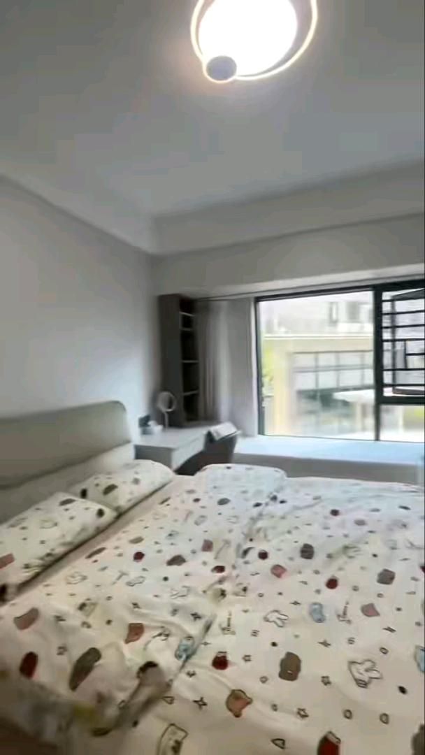 碧桂园城市之光·一楼带院子·4室2厅2卫·全新装修报价75万