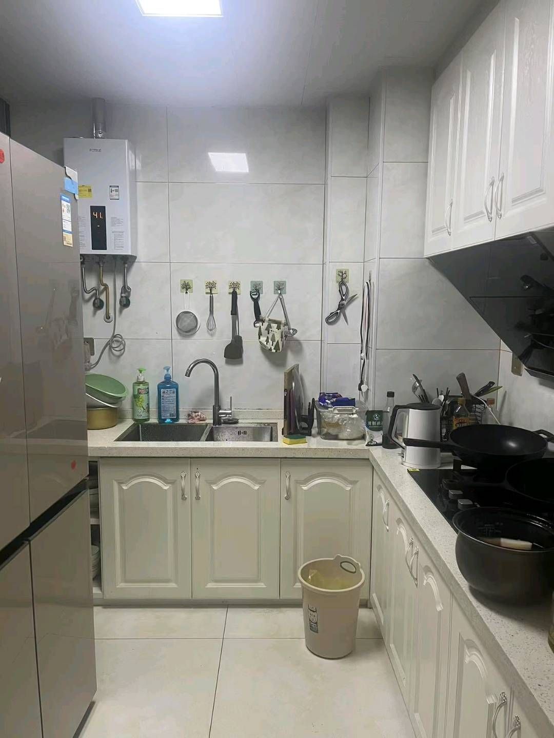 赤壁外滩·精装修温馨2+1户型·出租1600/月