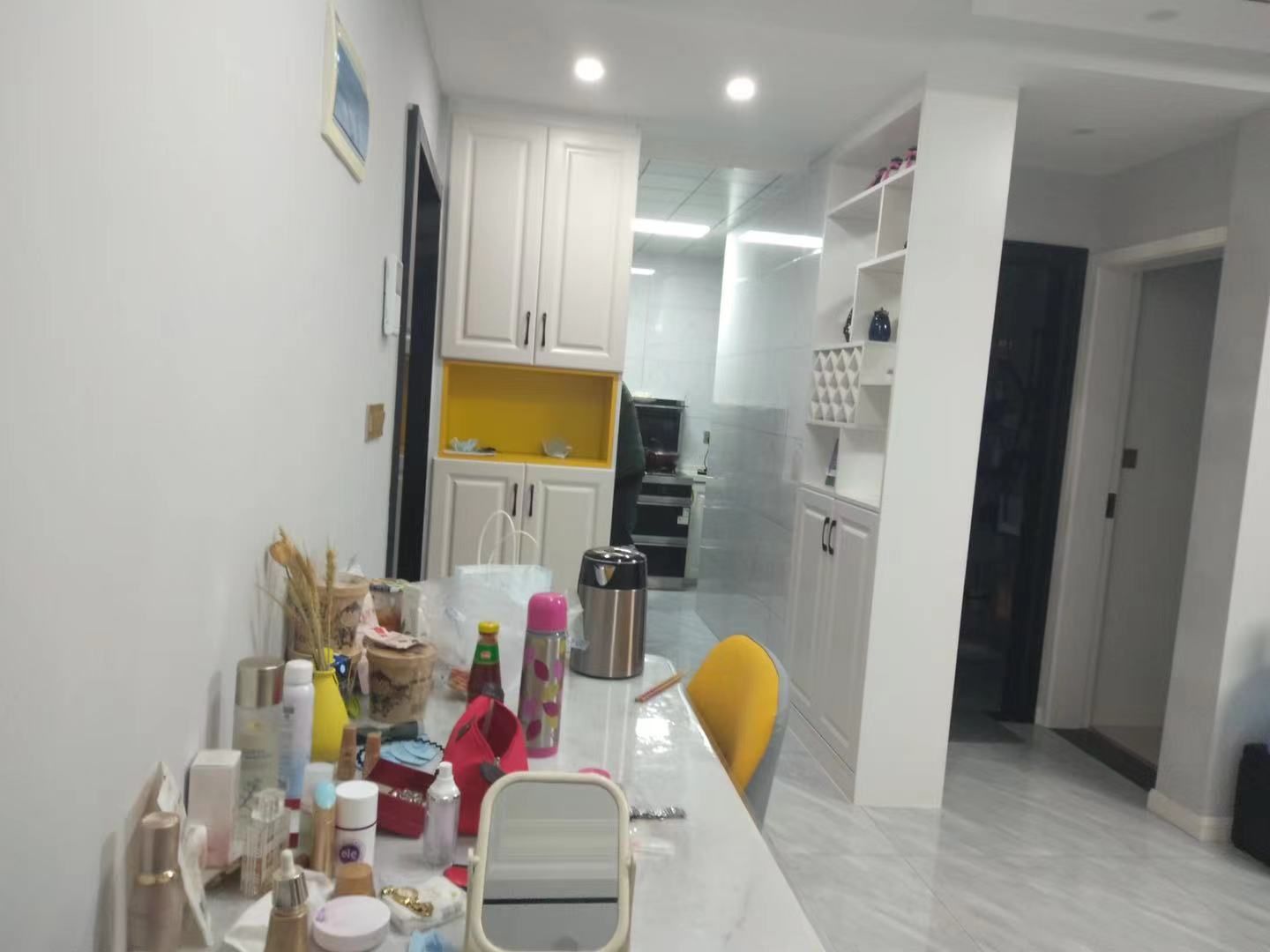 众城国际··两室两厅·精装修·可以拎包入住1500/月