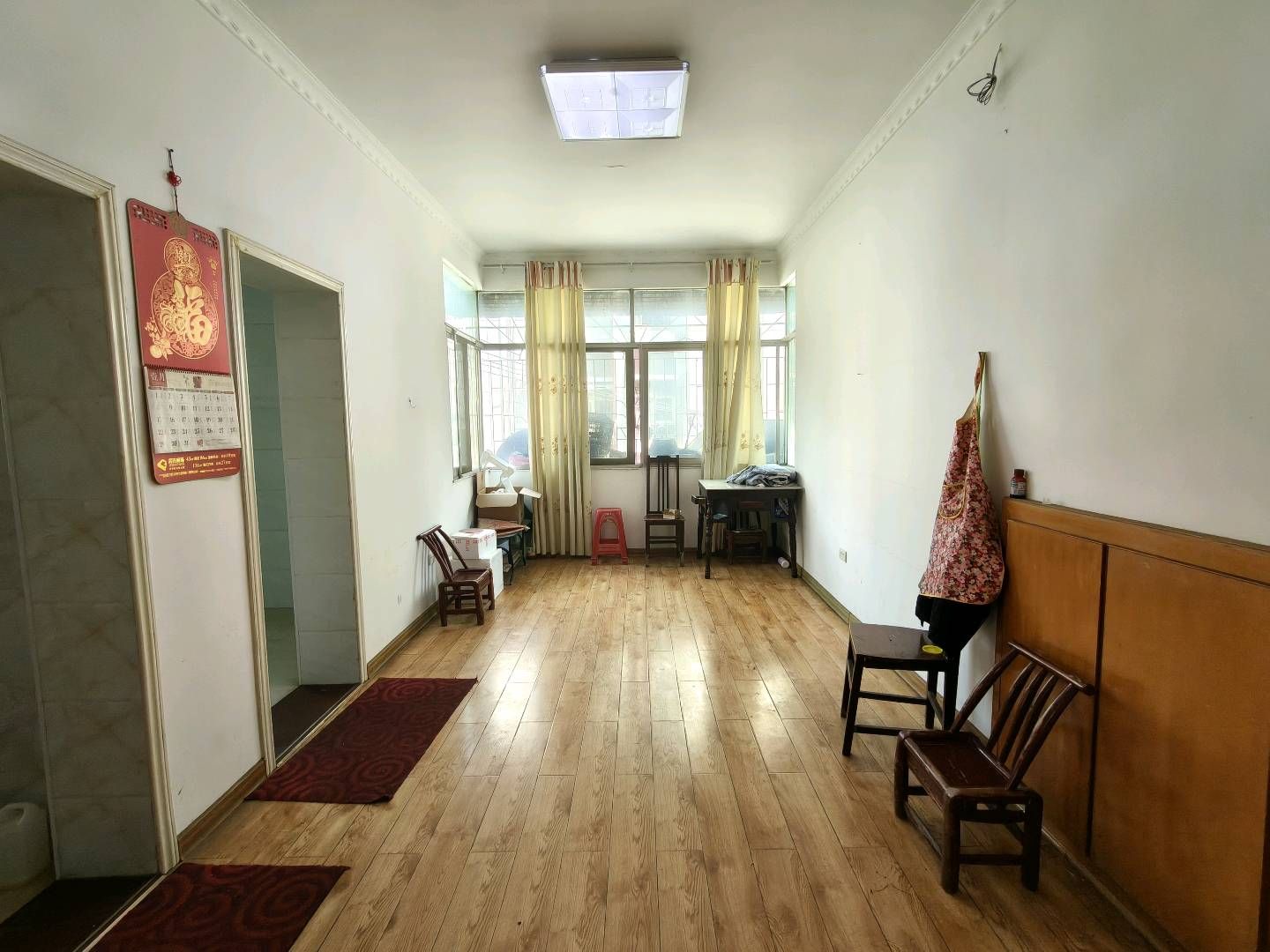 沙子岭菜场旁边·步梯二楼·三室两厅房屋出租1000/月