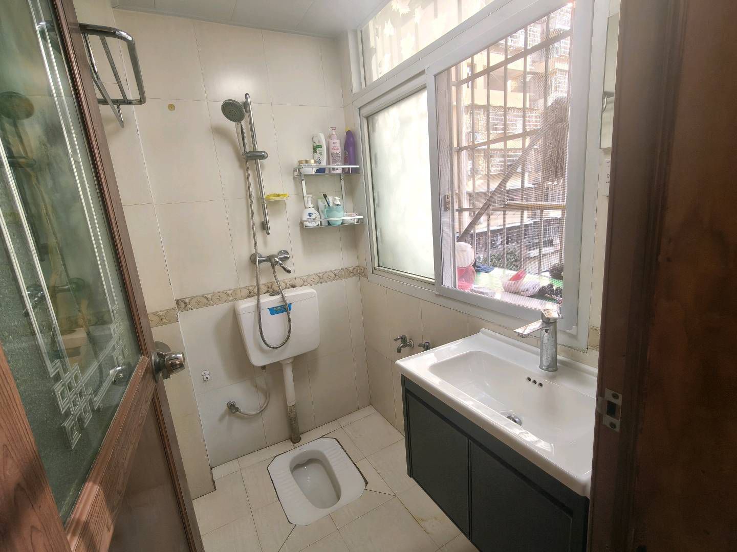 润芳花园·大两室两厅·自家居家房·初次对外出租1000/月