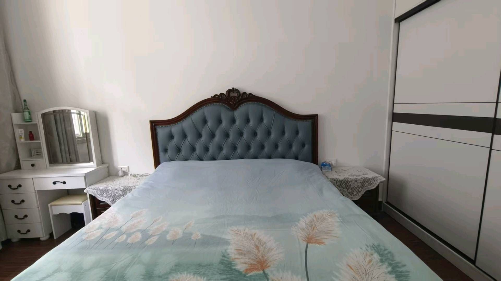 天佑小区·4楼·精装修三室两厅·有证36.8万包过户