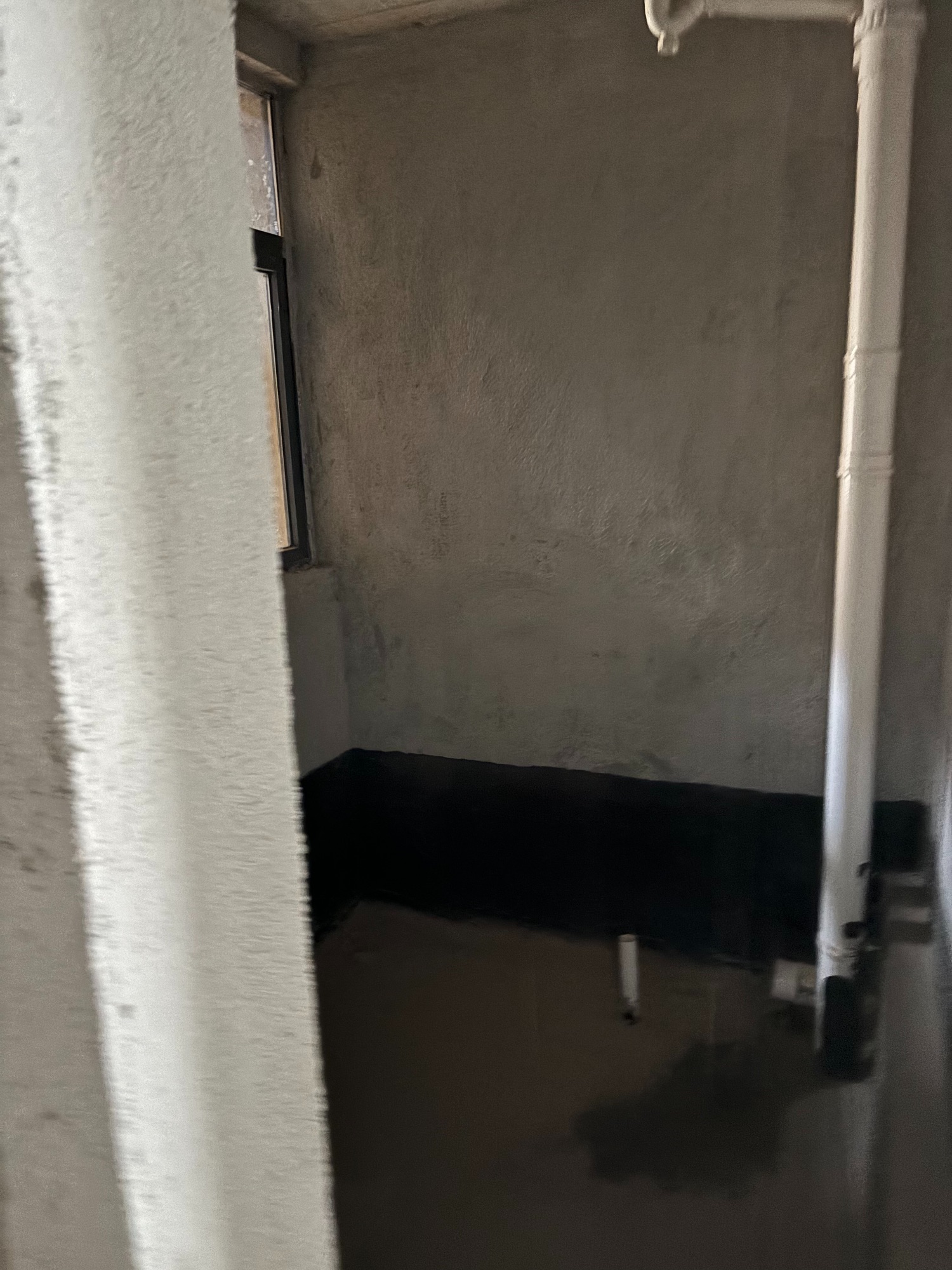 同城上都，3室2厅，毛坯房，价格美丽42万有钥匙。可以看房