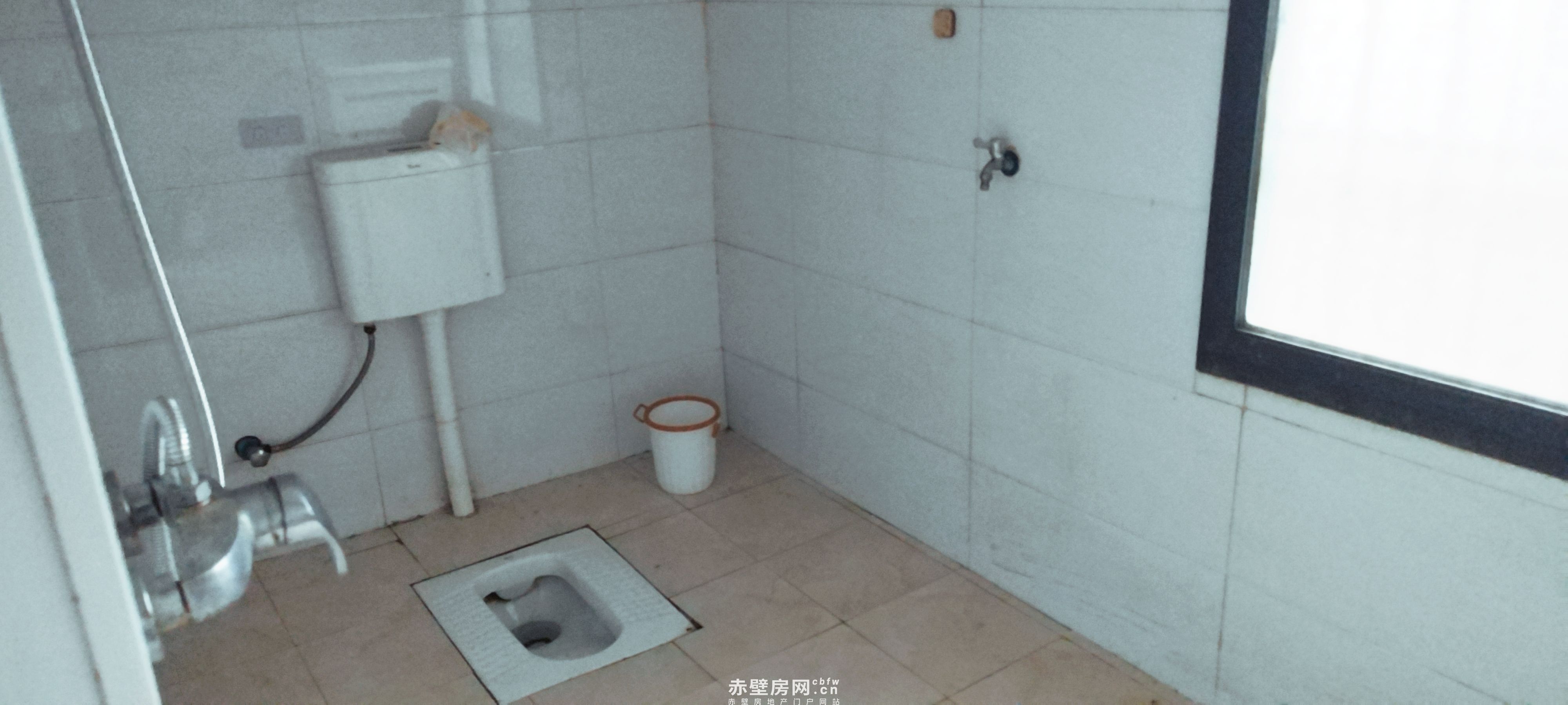 外國(guó)語(yǔ)北門(mén)正對(duì)面木田畈