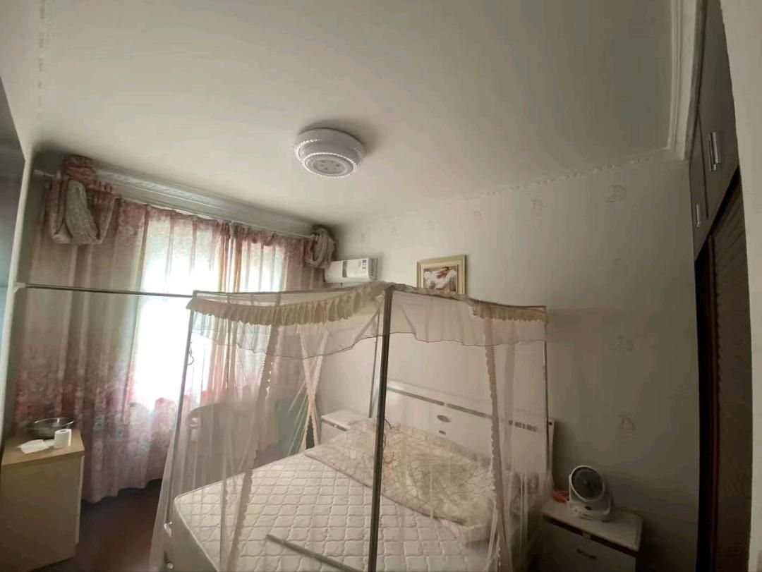 775小区·外语学府附近·二楼房屋出租1200/月