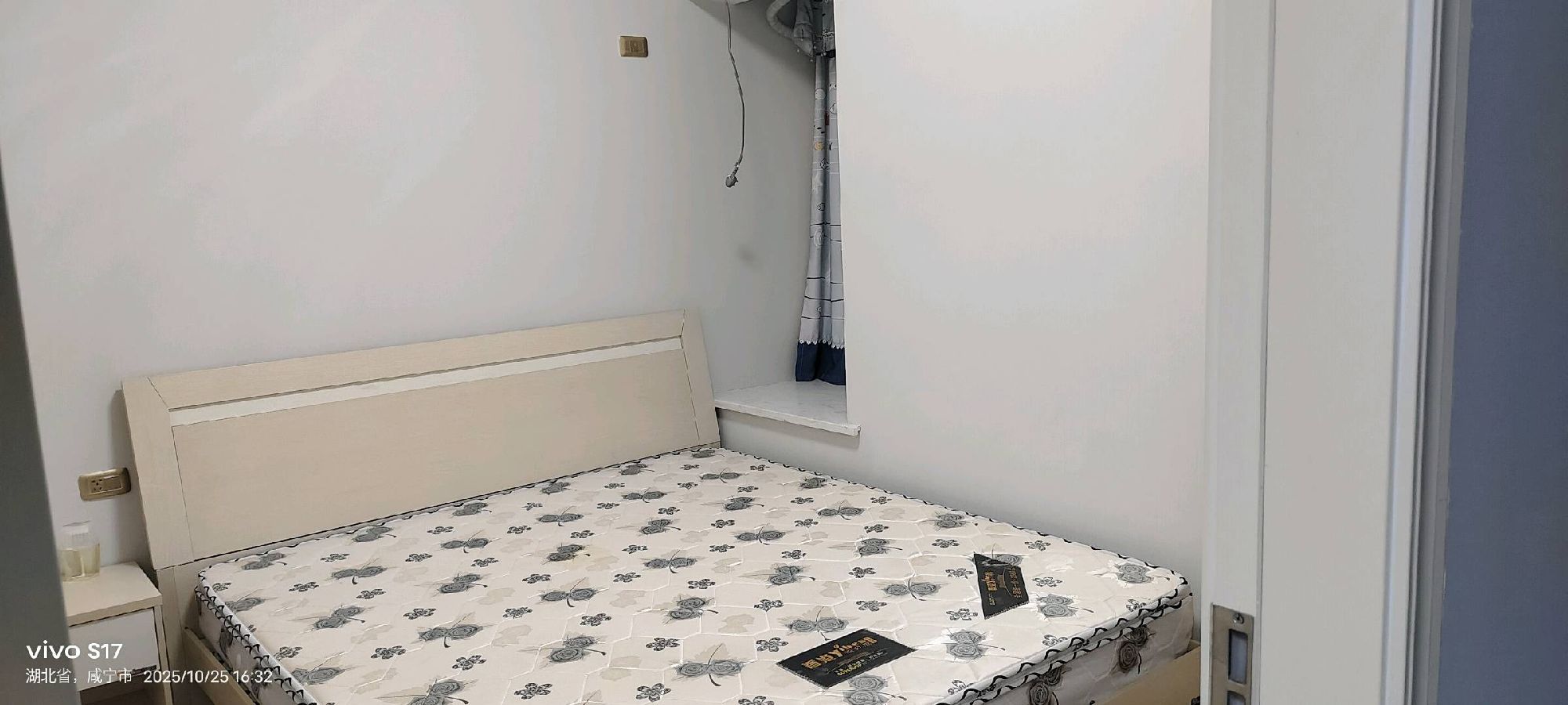 赤壁印象·精装修·三室两厅·诚意出租1800/月