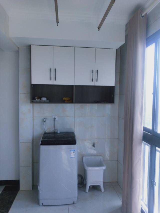 金色水岸·一室一厅·精装修·拎包入住1300/月