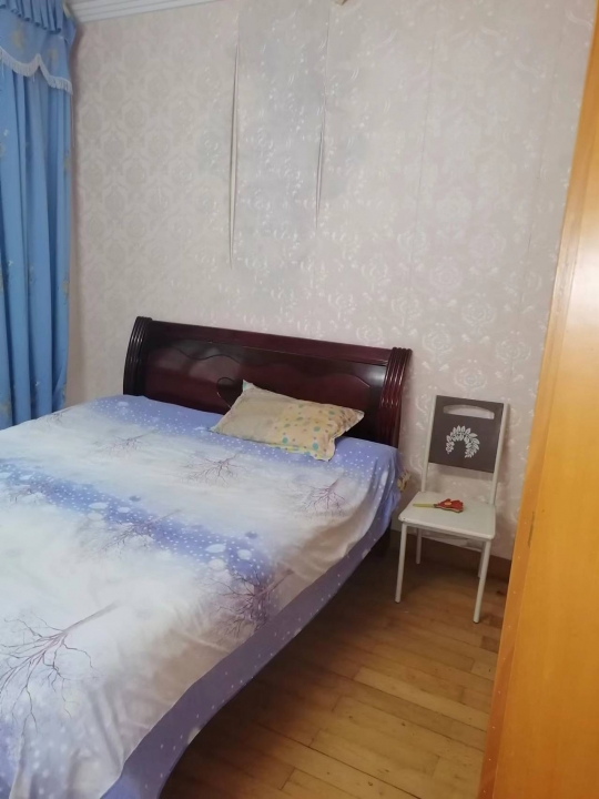 天骄旁·汇源小区·两室两厅·步梯4楼·拎包入住/600一个月有钥匙看房