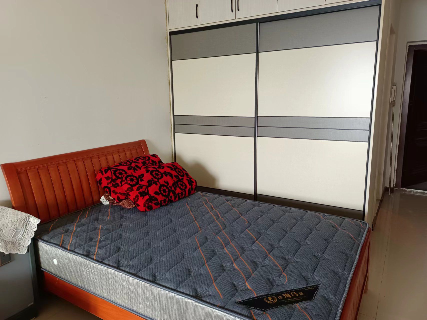 人才公寓·精装修公寓·拎包入住800/月