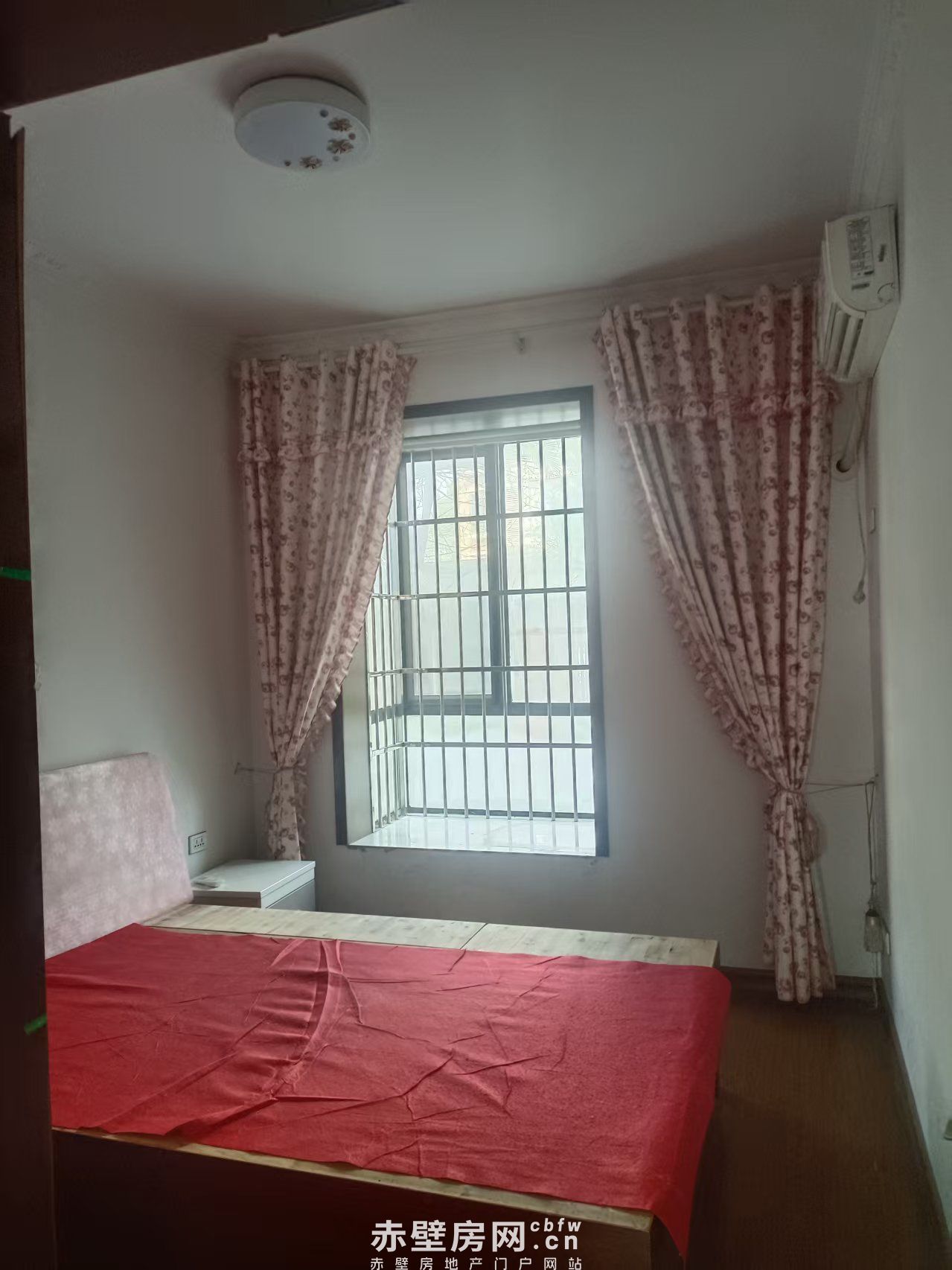 依山畔水、空气清新、两房两厅好户型诚意出租