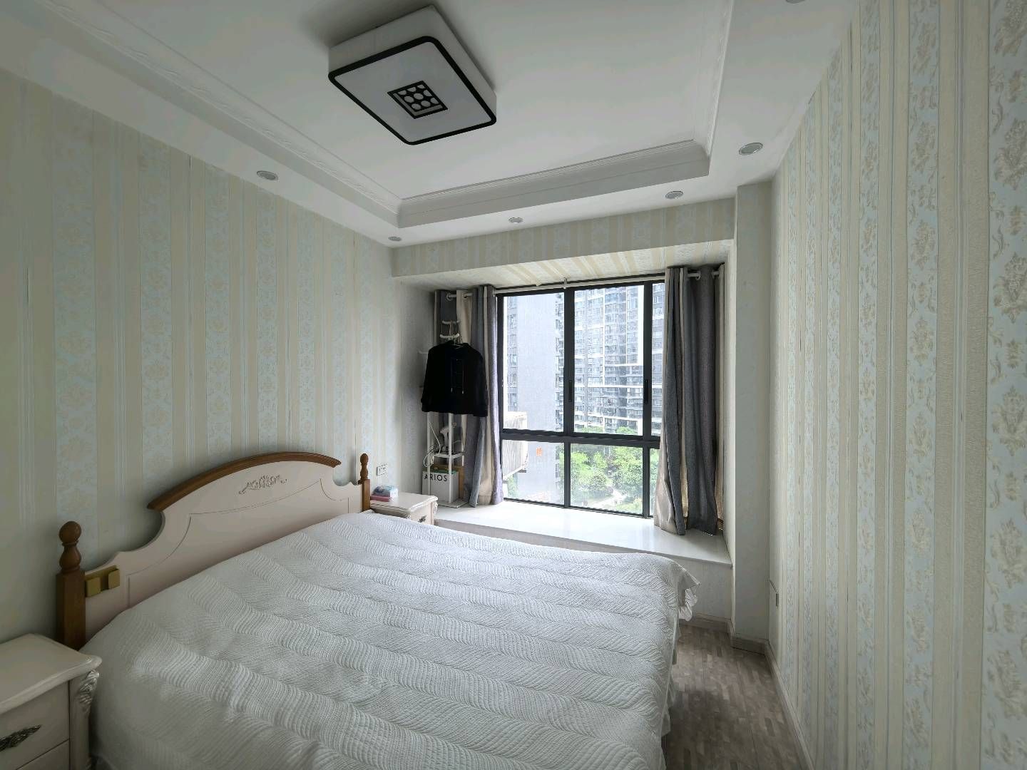 雍景新城·楼栋好位置·118平8成新·诚意出售55万