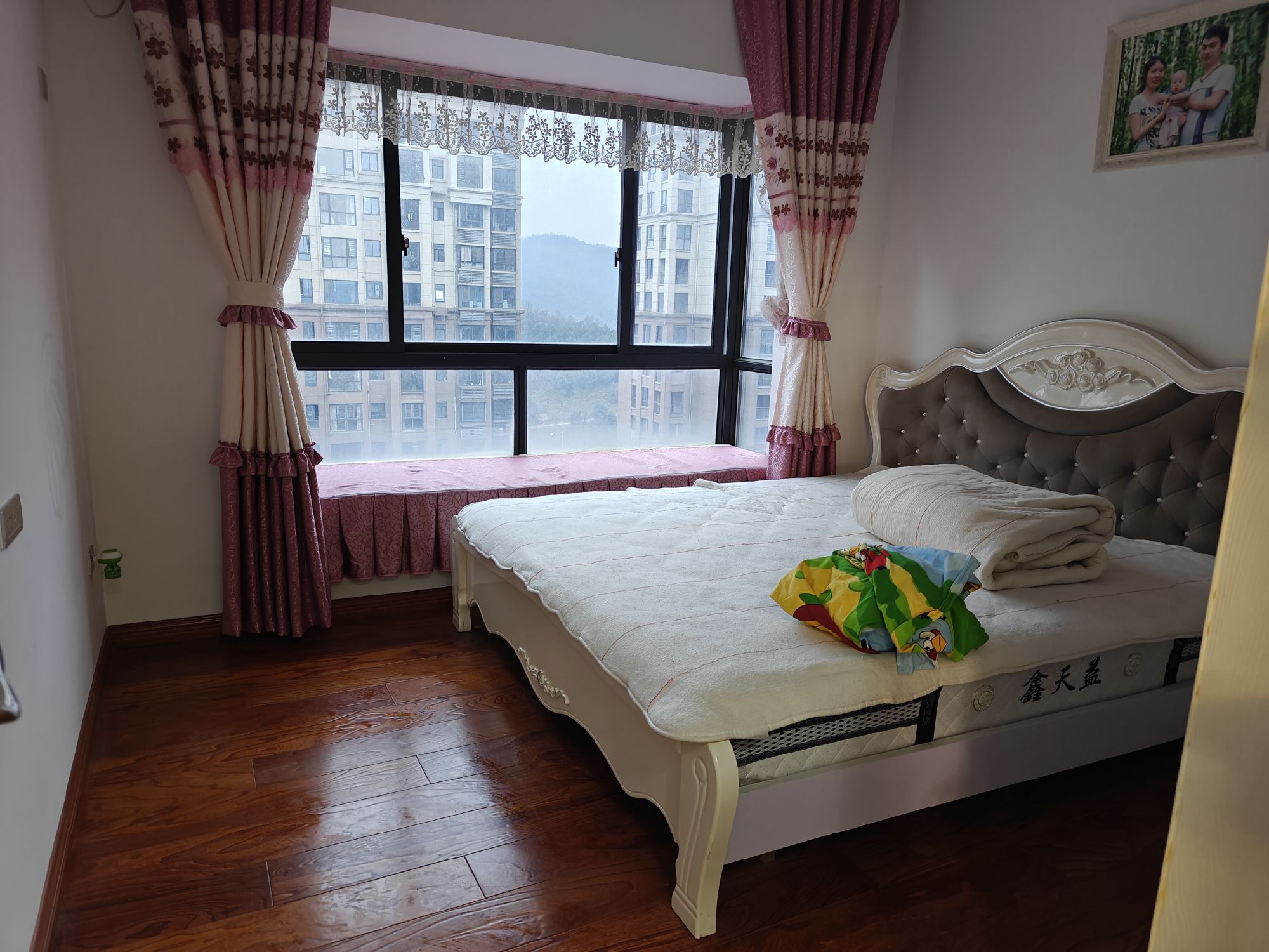 赤壁印象三号公馆·两室两厅·89平方·精装·现在急售35.5万