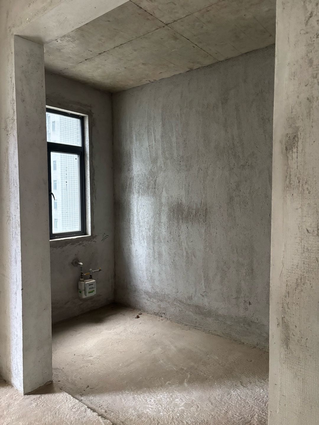 雍景新城，3室2厅，毛坯房，性价比高，123平价格美丽48万