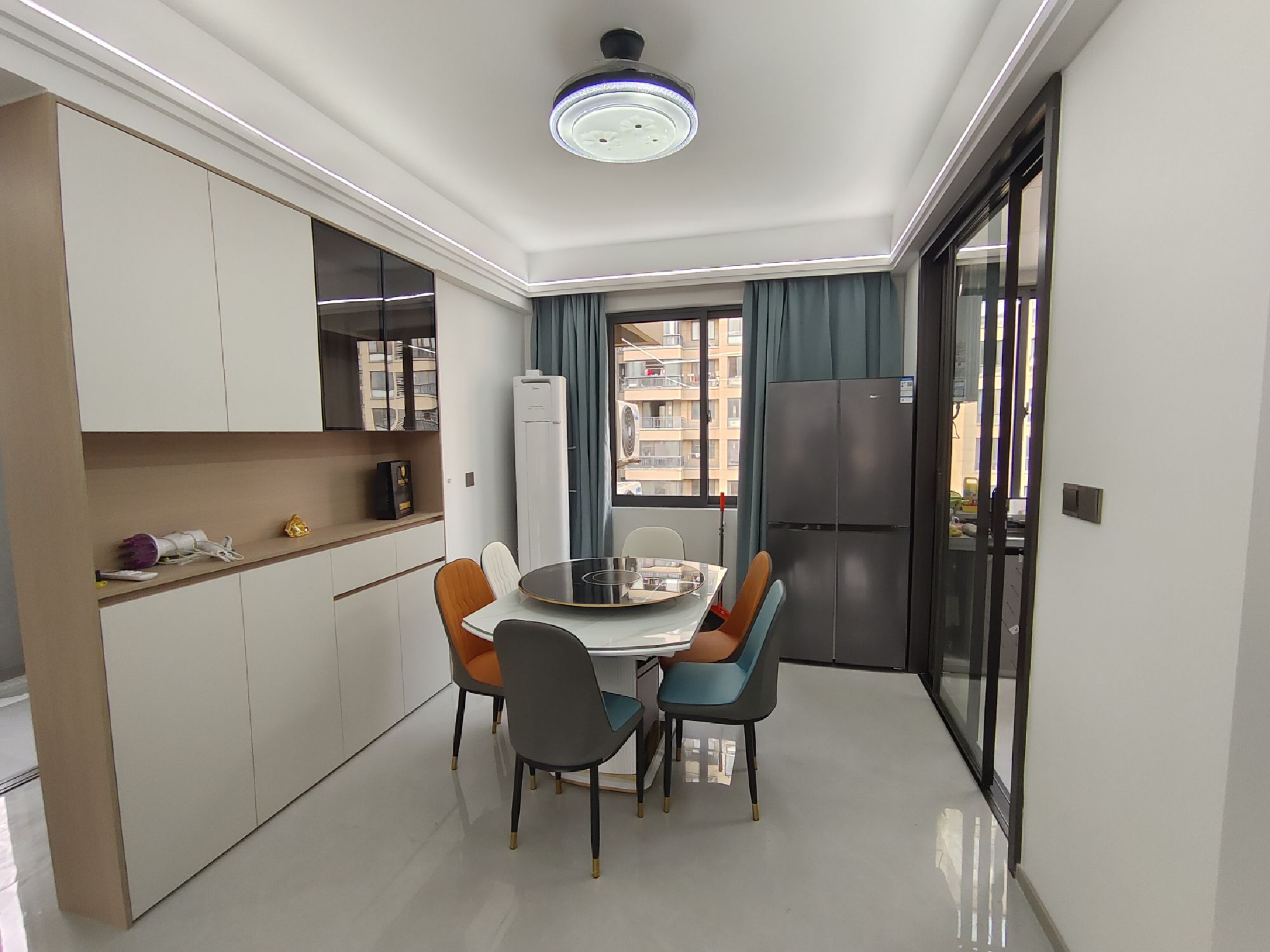 凤凰城全新装修新房·三室两厅·拎包入住·带家电家私59.8万