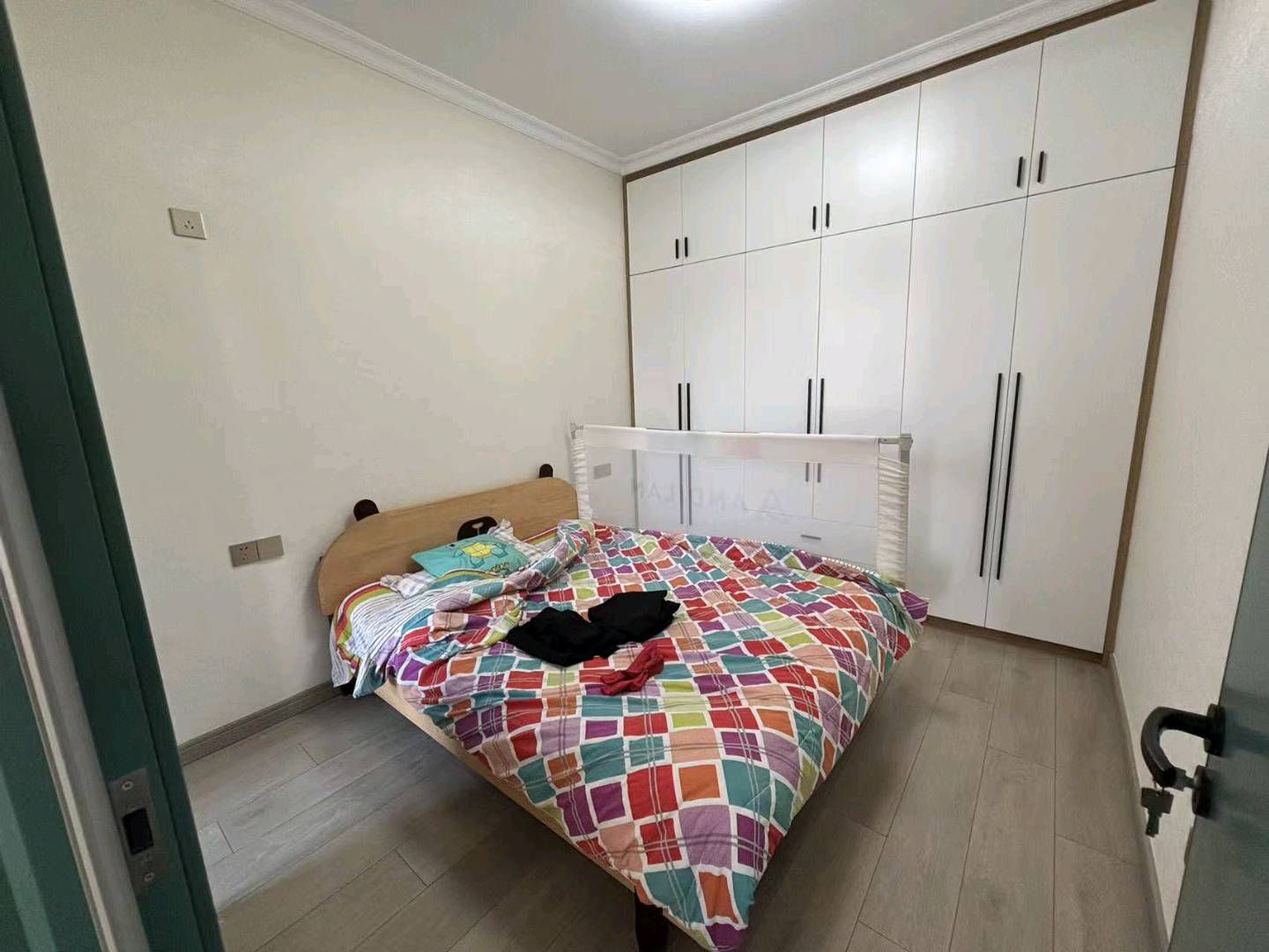 华景中央公园·103平·9.9成新·精装修·卖56万