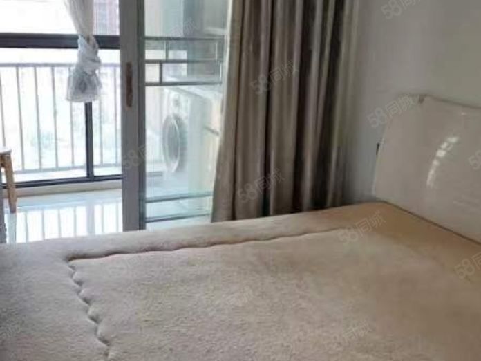 塞纳河畔·精装修·两室两厅·可以拎包入住租1200/月