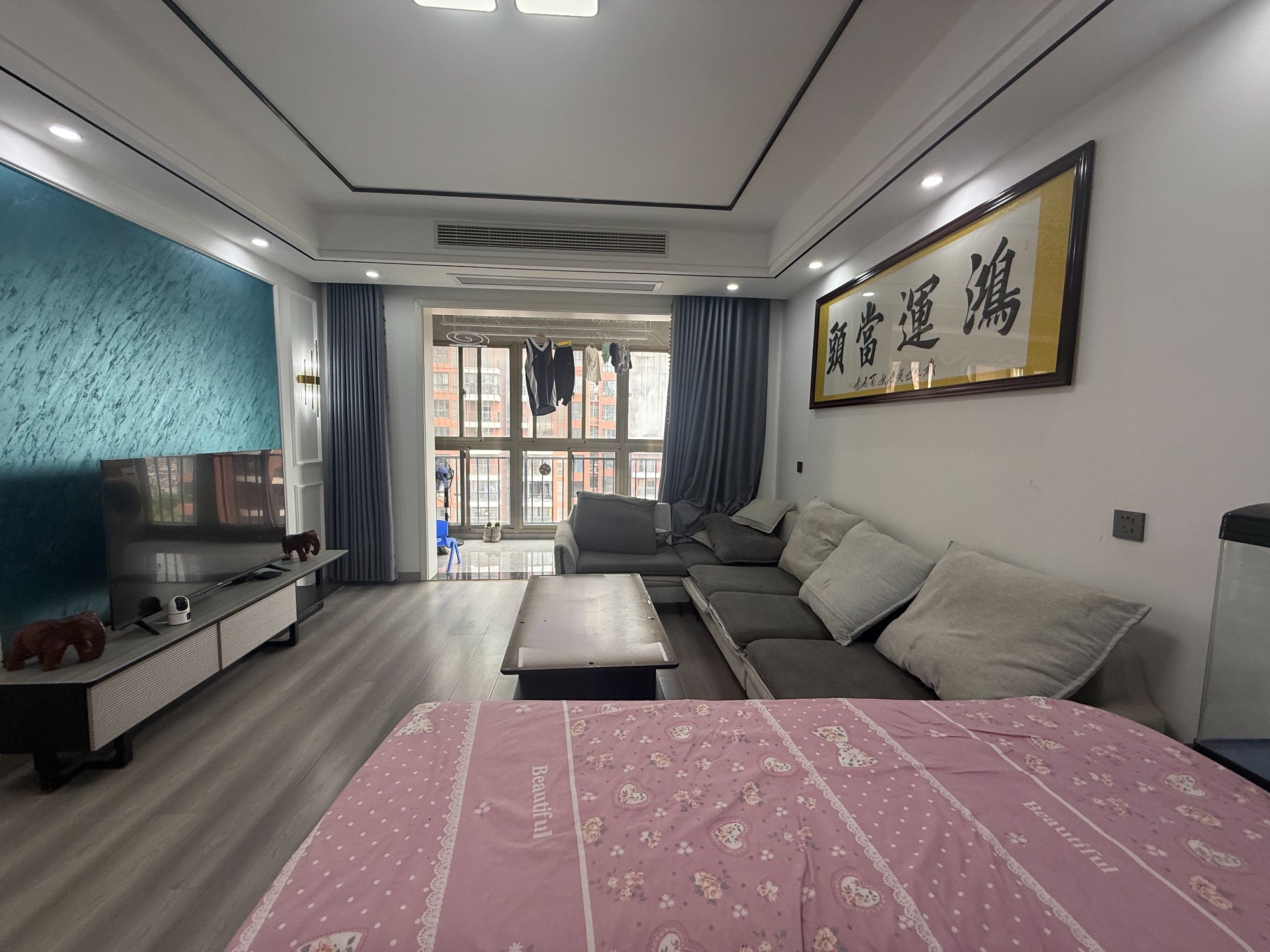 金城国际·两室两厅·90平方·电梯房·拎包入住售：39.8万