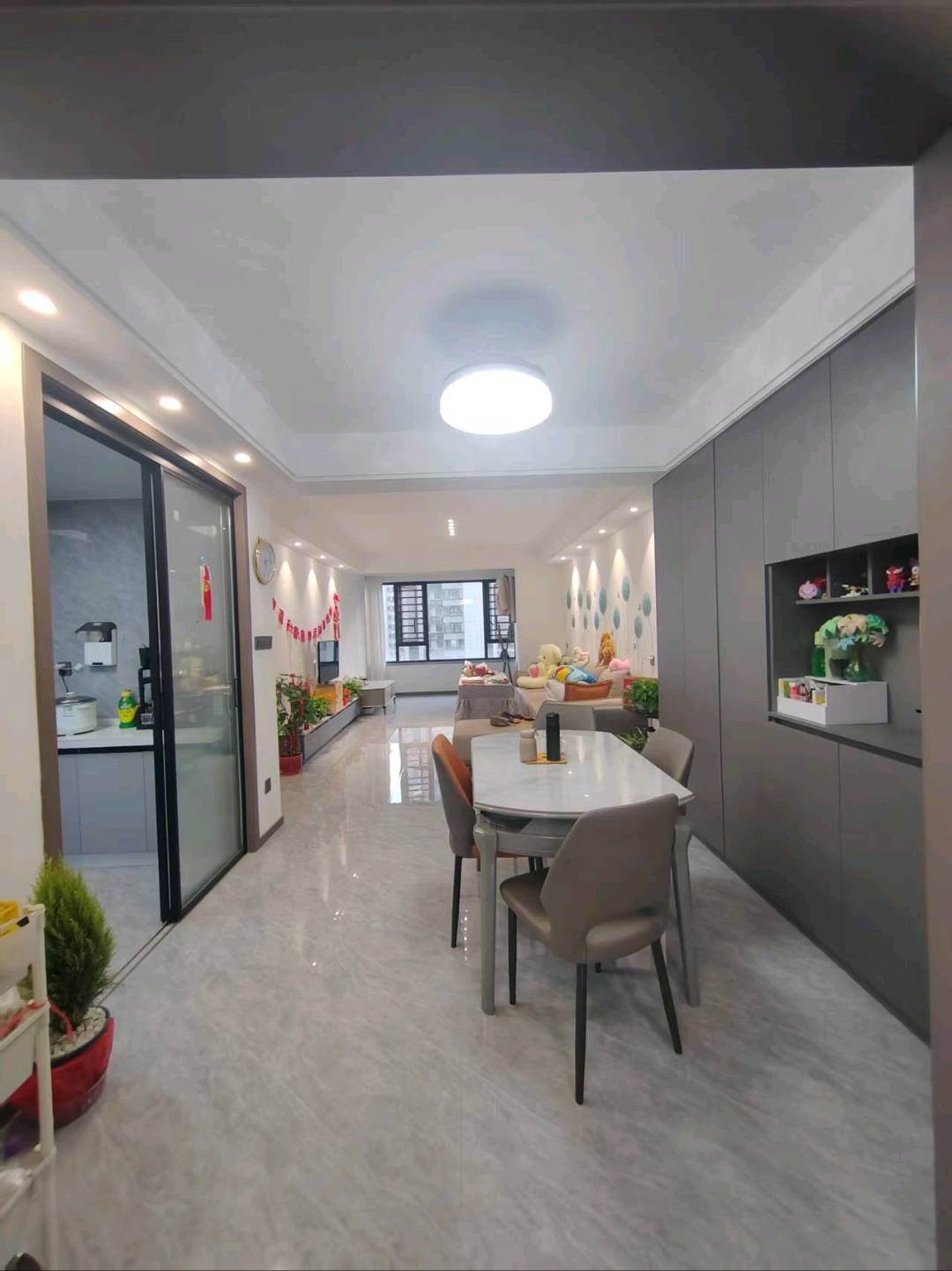 鹏成翰林府·专梯专户·9.9成新·精装修直接入住68万