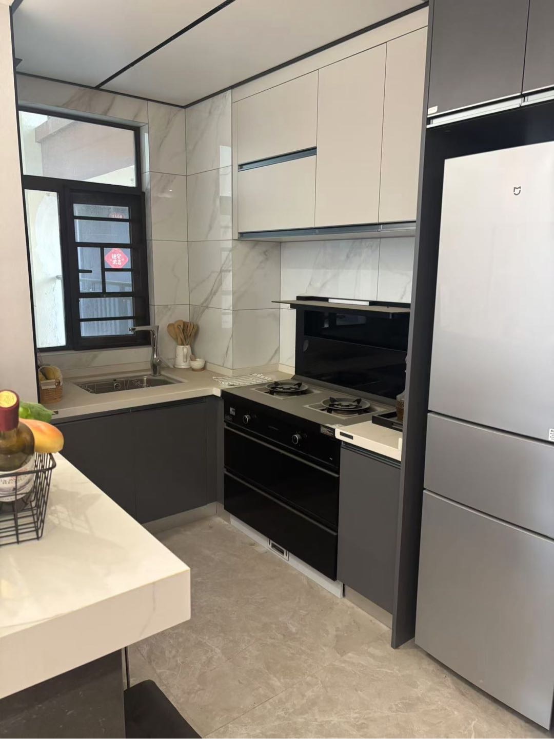 鸣柯里·三房两厅·拎包入住·周边商业齐全/1800月