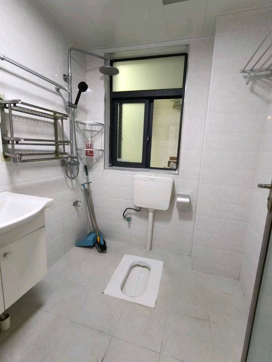 赤壁印象五号公馆·两室两厅·周边配套齐全·好楼层·售价：36.5万