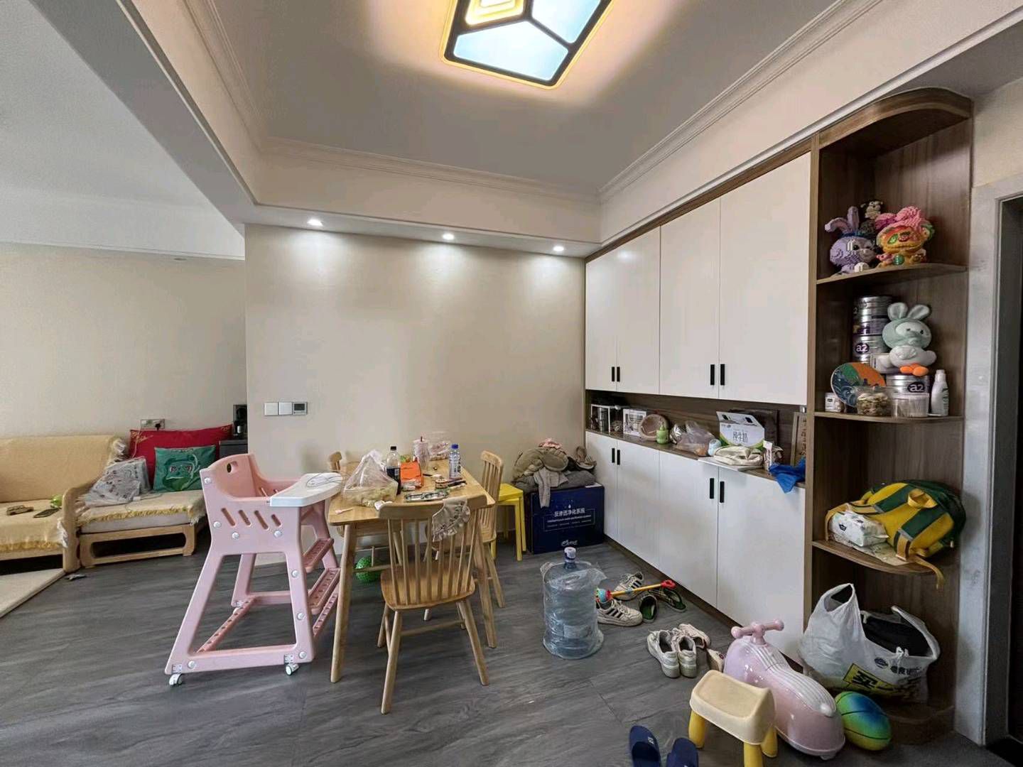 华景中央公园·103平·9.9成新·精装修·卖56万