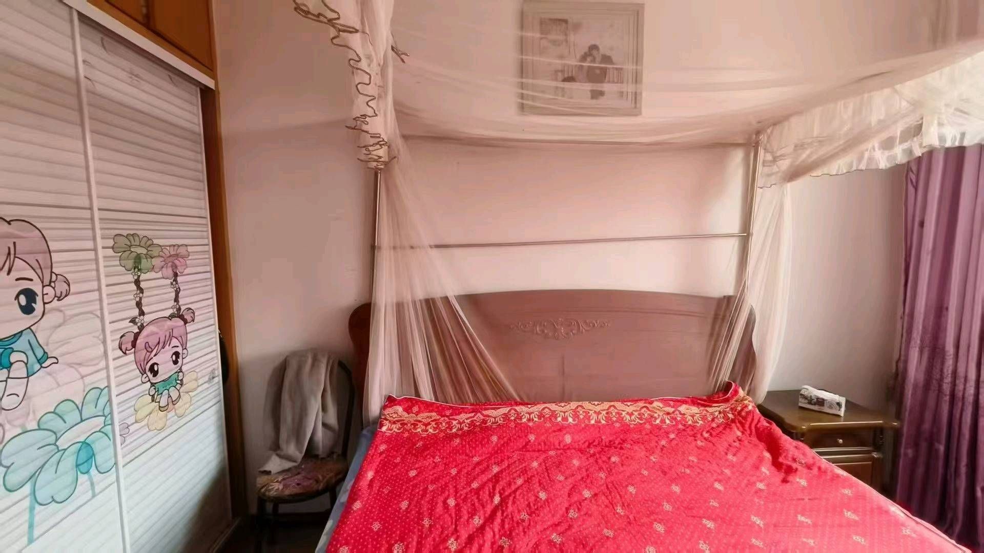 周画苑小三居南北通透交通便利近医院精装好房