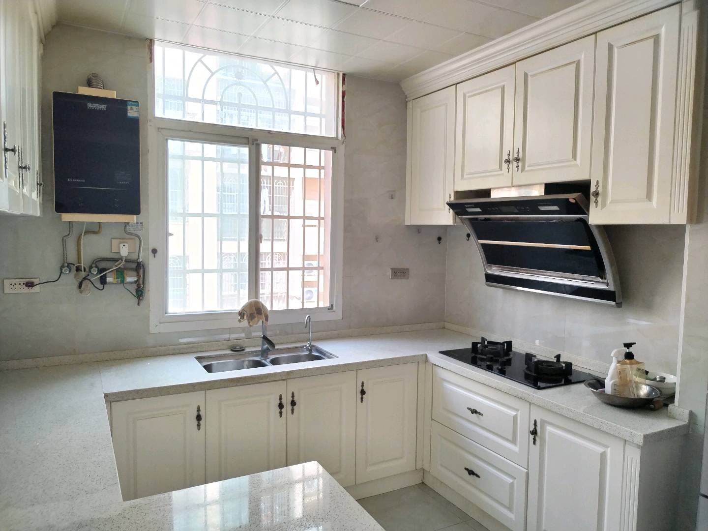 明尚精英·两室两厅·110平方·步梯二楼·报价：31万