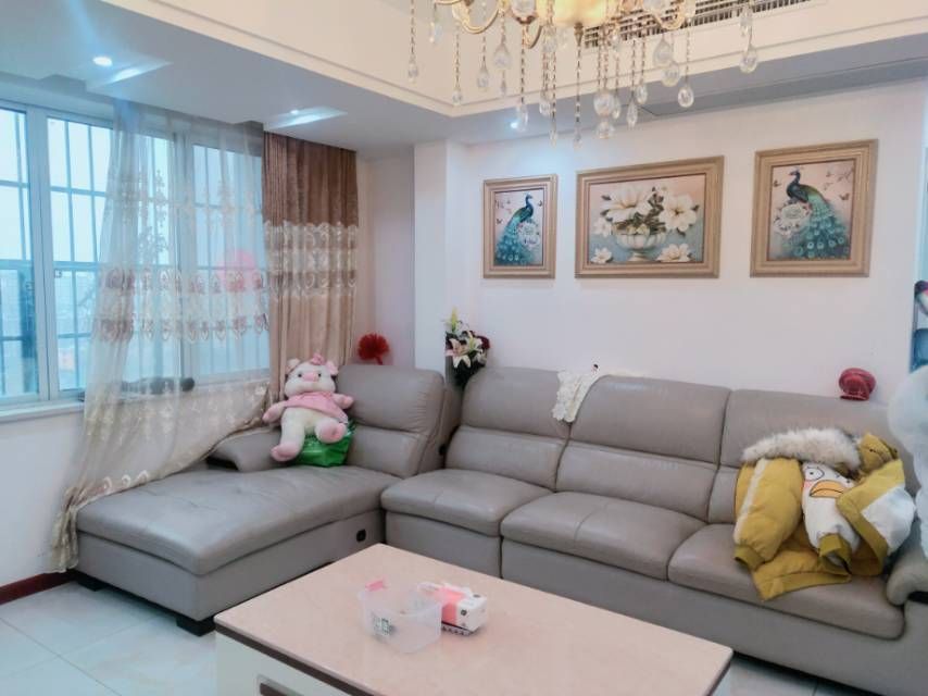 东洲大厦3室2厅交通便利南北通透精装可拎包入住46万