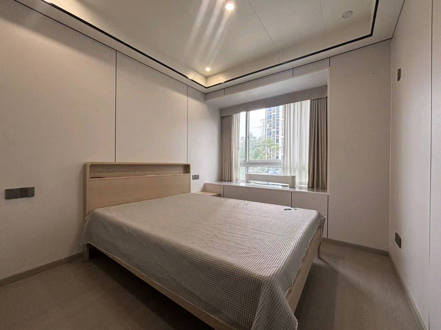 碧桂园翡翠湾·四室两厅·豪装修·拎包入住/2500月