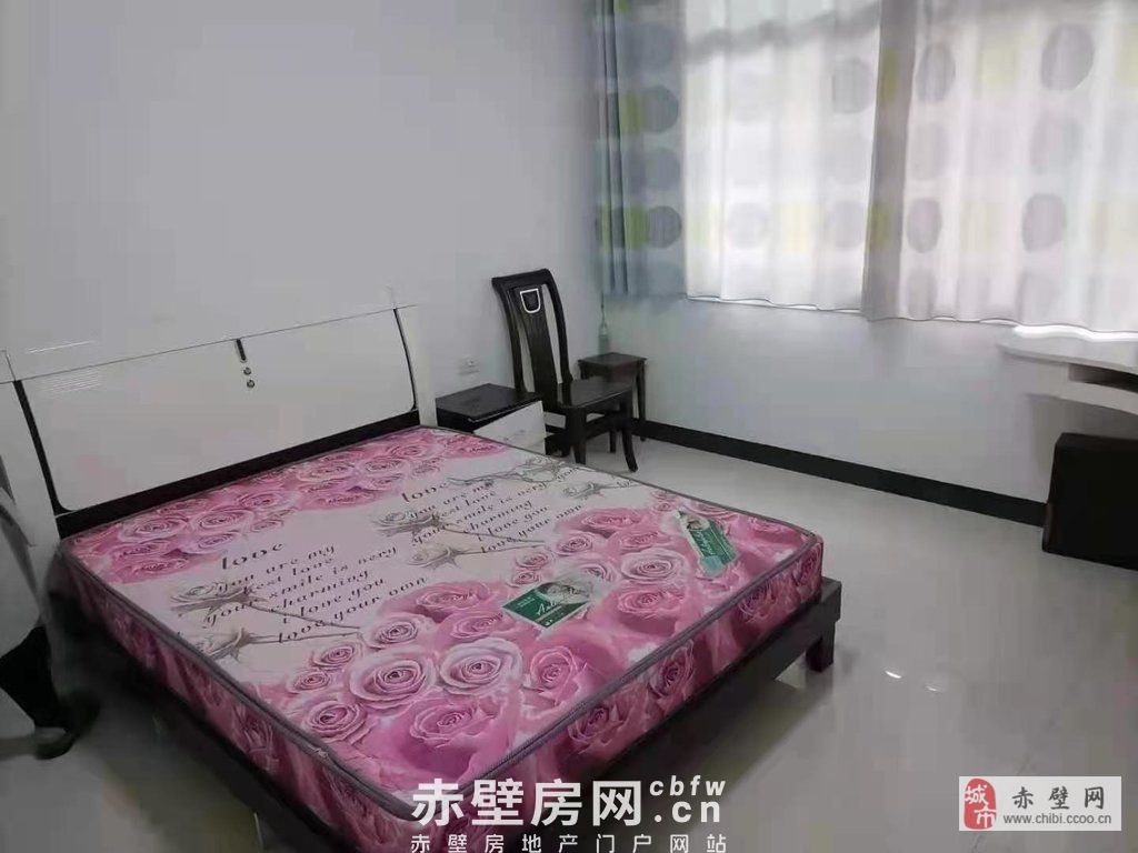 赤壁市老农业局原畜牧局院内