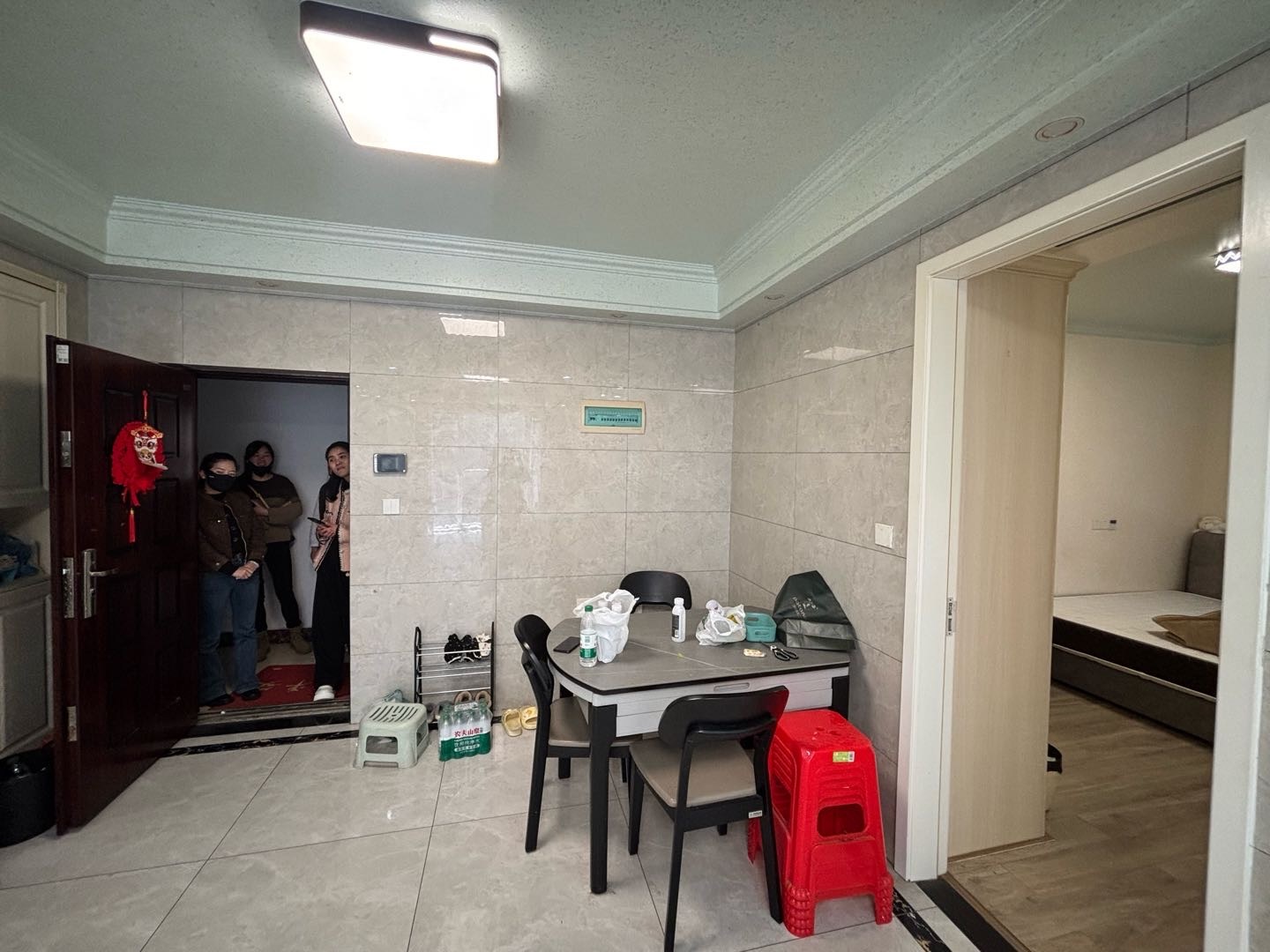 雍景新城·三室两厅·周边配套齐全·拎包入住·现在跌价49.5万