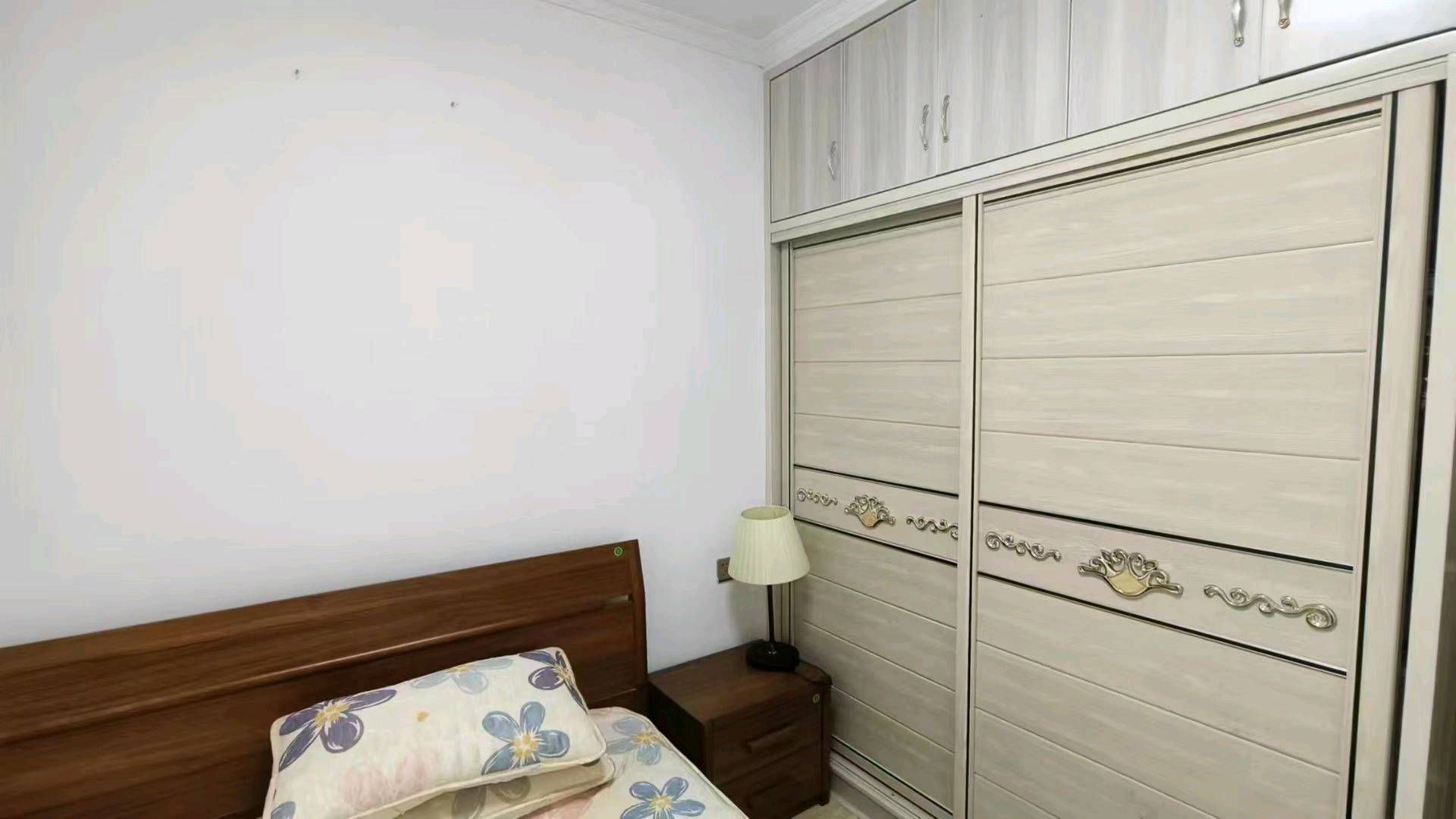 丰业盛世·两室两厅·精装修电梯房·拎包入住租1500/月